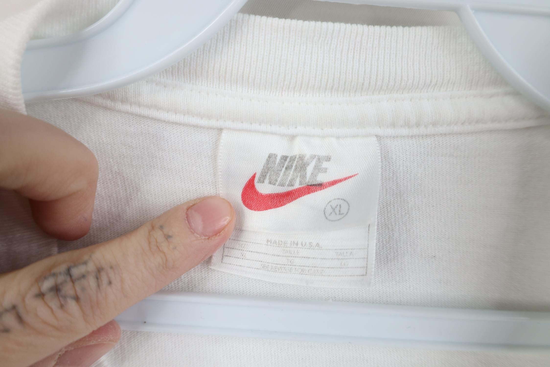 Nike Vintage 90s Nike Scott Mini Swoosh T-Shirt White Cotton USA Size US XL / EU 56 / 4 - 7 Thumbnail