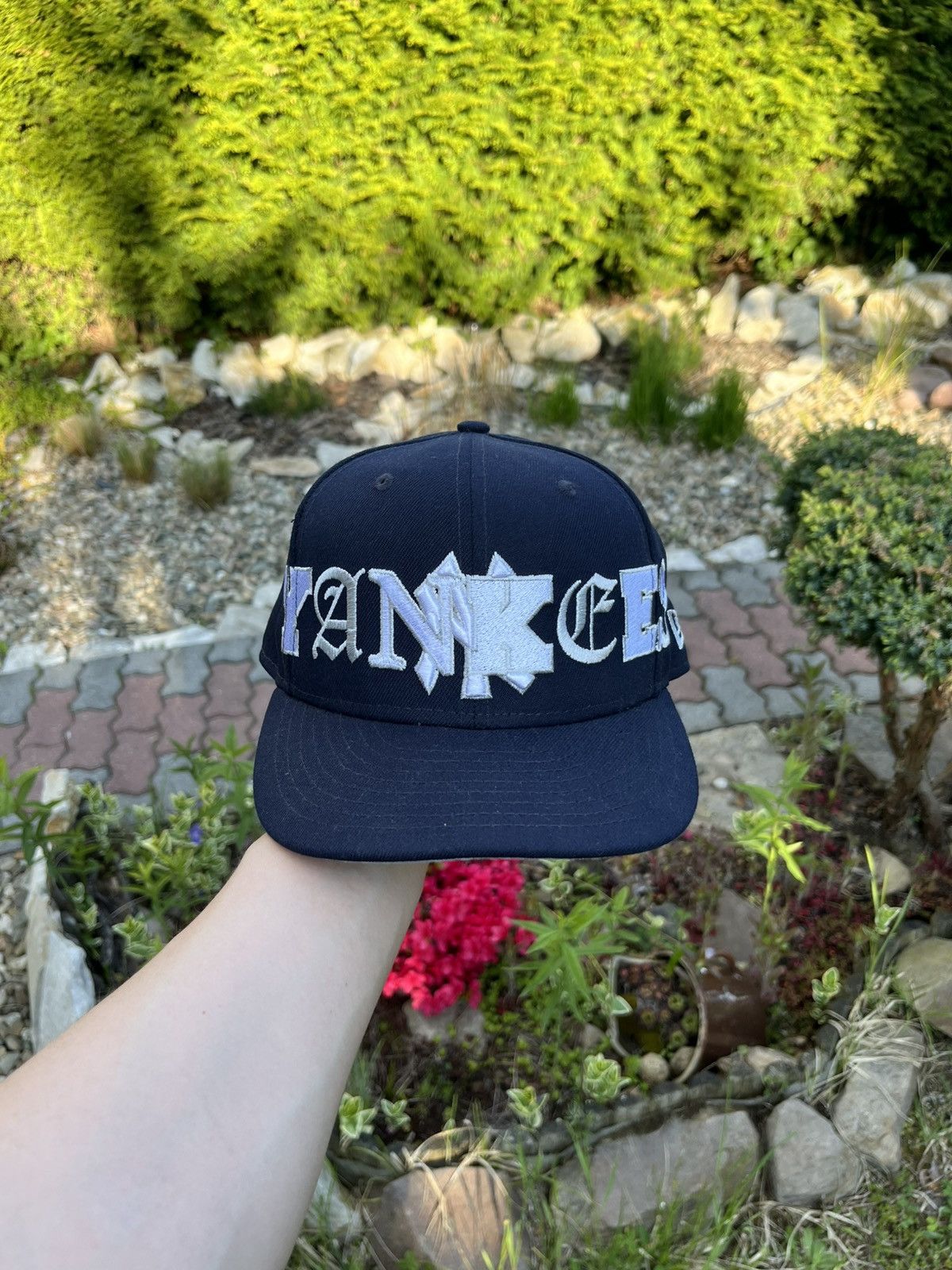 New Era × New York Yankees New era NYC New York Yankees snapback hat cap y2k big logo Size ONE SIZE - 1 Thumbnail
