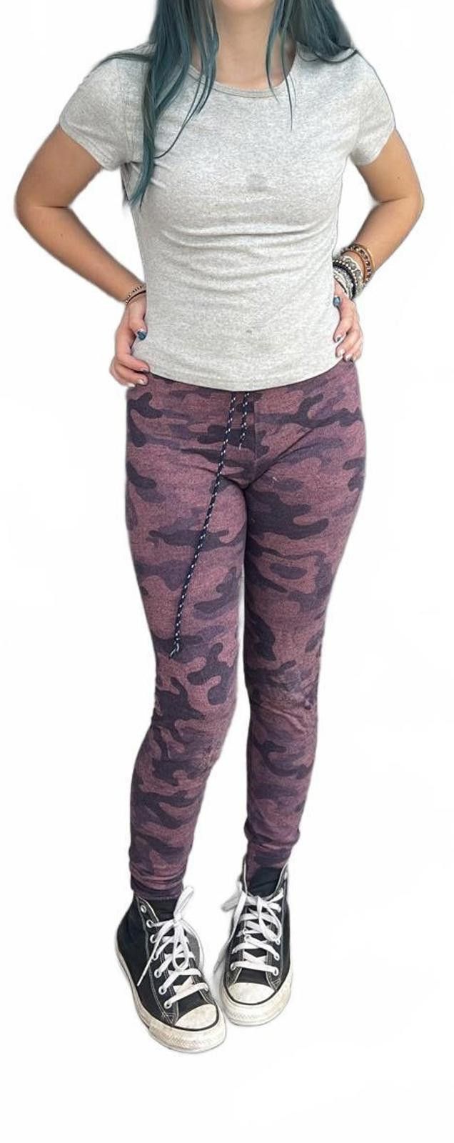 Sunday Works Sundry Women’s Camo Sweatpants Purple Camouflage Size 28" / US 6 / IT 42 - 1 Thumbnail
