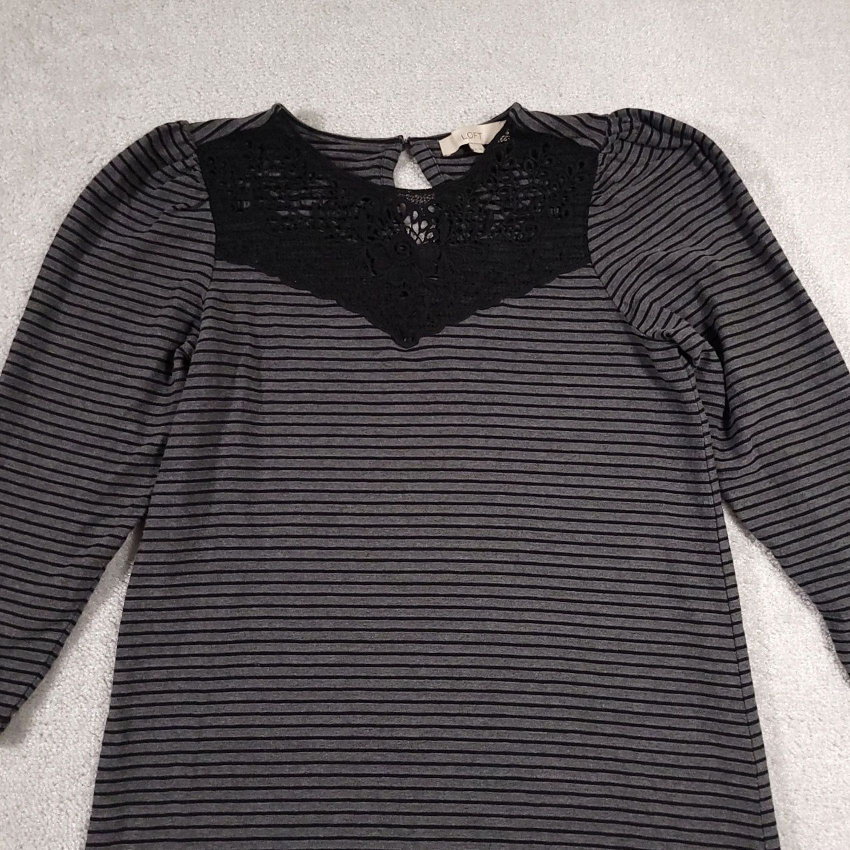 Loft LOFT Shirt Dress Women's PS Petite Gray Stripe 3/4 Sleeve Crochet Casual A-Line Shirt Dress Womens PS Petite Gray Stripe Crochet Wool? Size S / US 4 / IT 40 - 3 Thumbnail