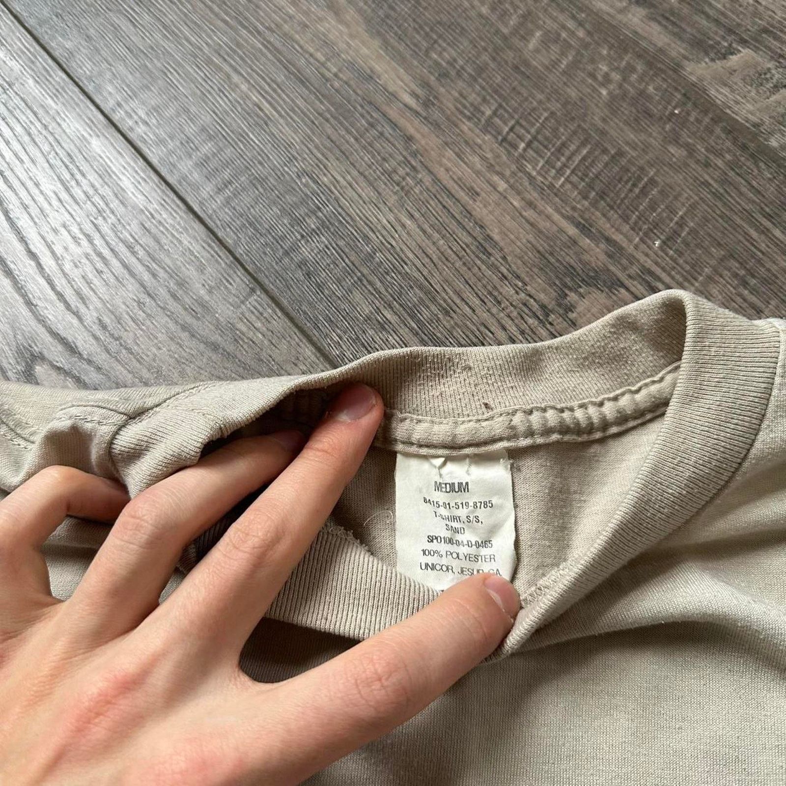 Vintage Perfect Vintage 90s Military Blank Tan Cream Basic Tee Shirt Size US M / EU 48-50 / 2 - 7 Thumbnail