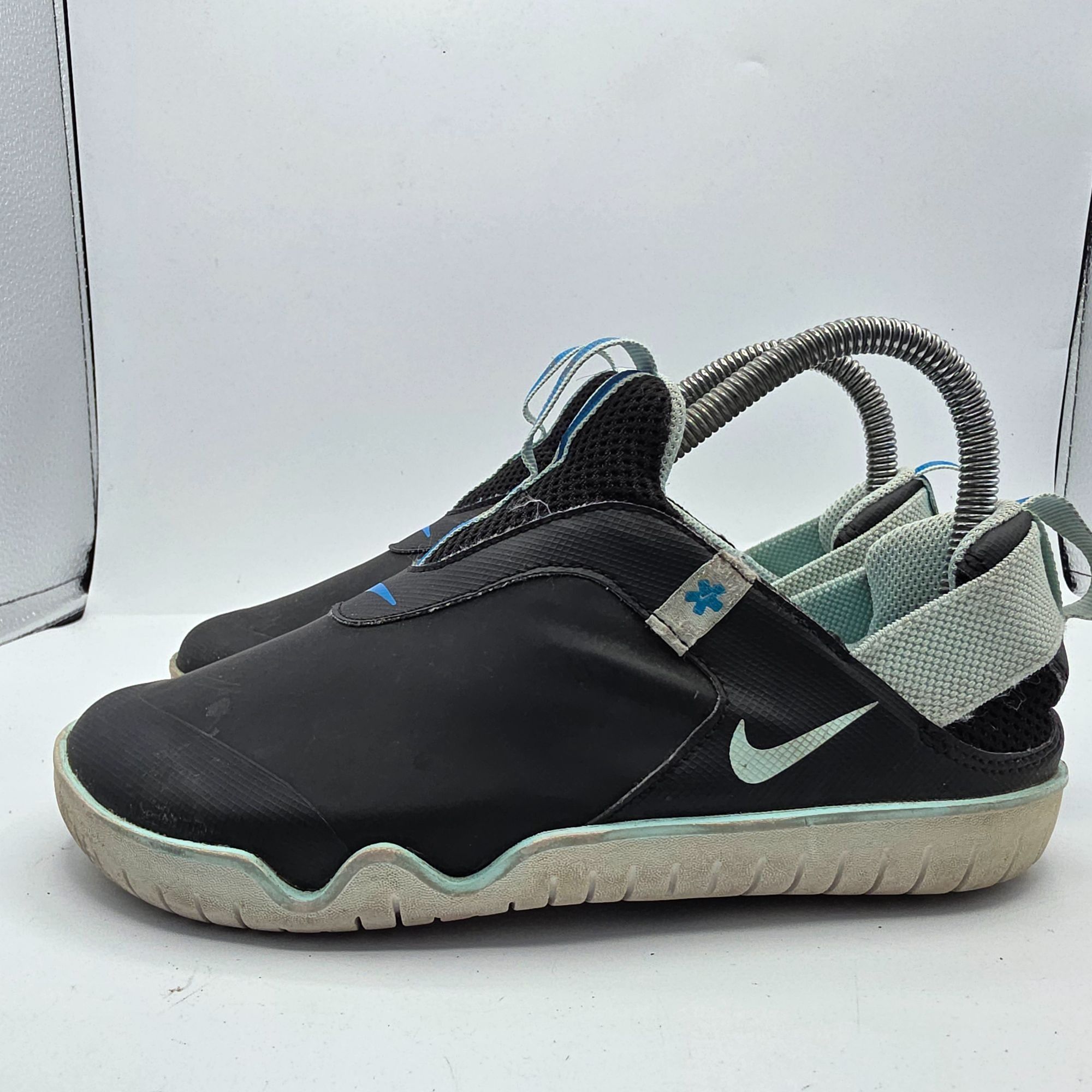 Nike Nike Zoom Pulse Black Blue Hero Teal Tint Mens Size 5 Nurse Size US 5 / EU 37 - 13 Thumbnail