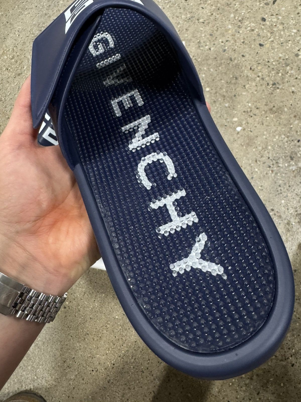 Givenchy Givenchy Pool Slides NEW 600$ Size US 8 / EU 41 - 3 Thumbnail