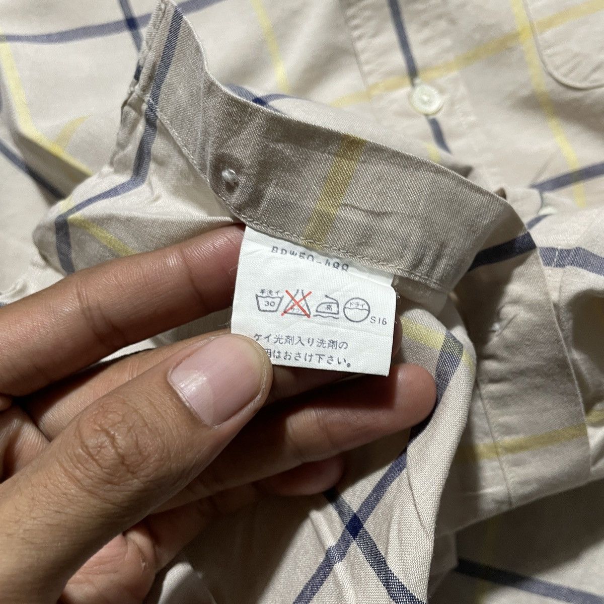 Burberry Burberry Shirts Vintage Motif Size US XL / EU 56 / 4 - 6 Thumbnail