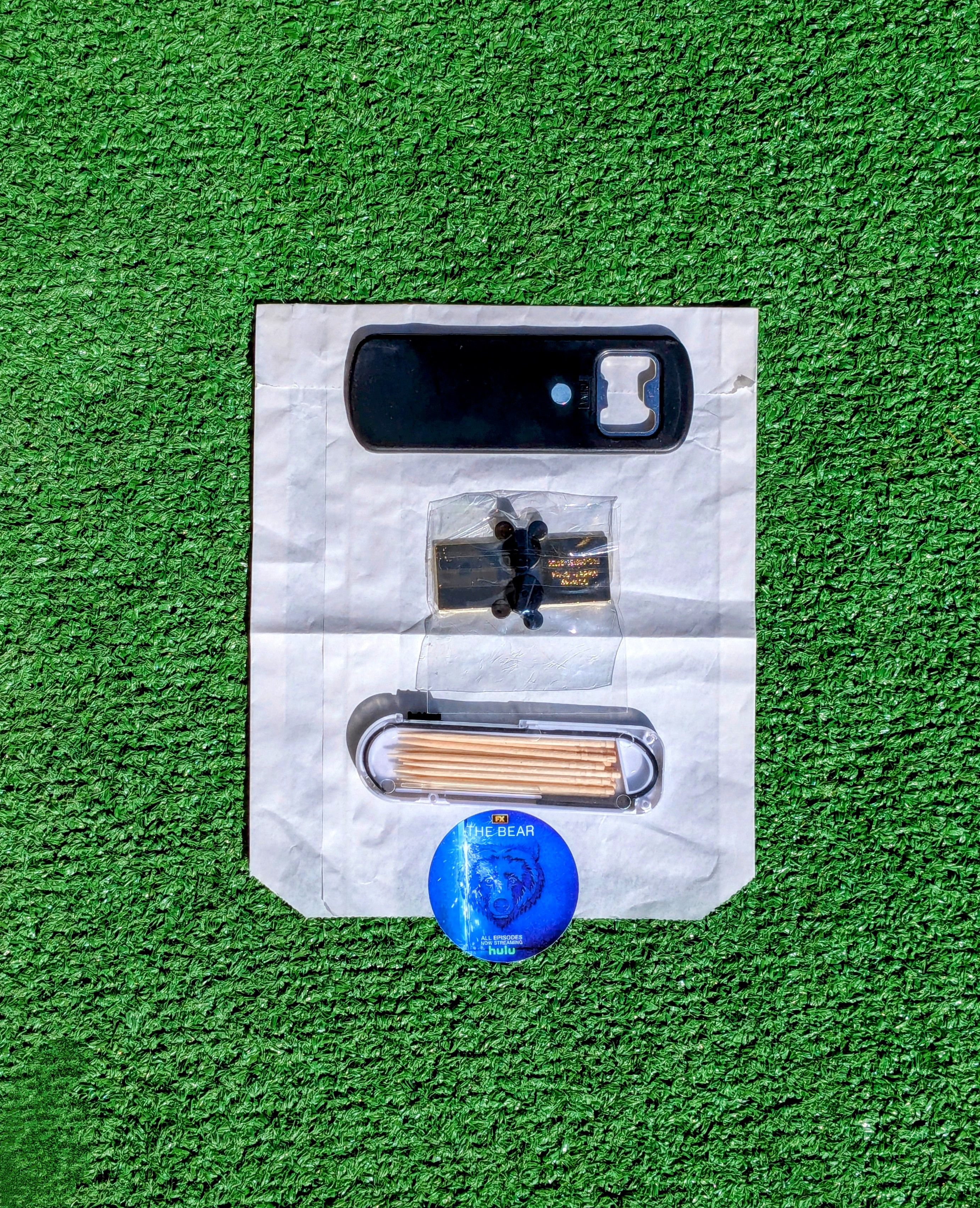 Designer THE BEAR Bottle Opener & Every Second Counts Pin+Toothpicks Size ONE SIZE - 9 Thumbnail