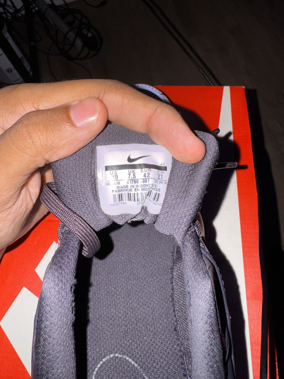 Nike Air Max 1 LX Size US 10 / IT 40 - 4 Thumbnail