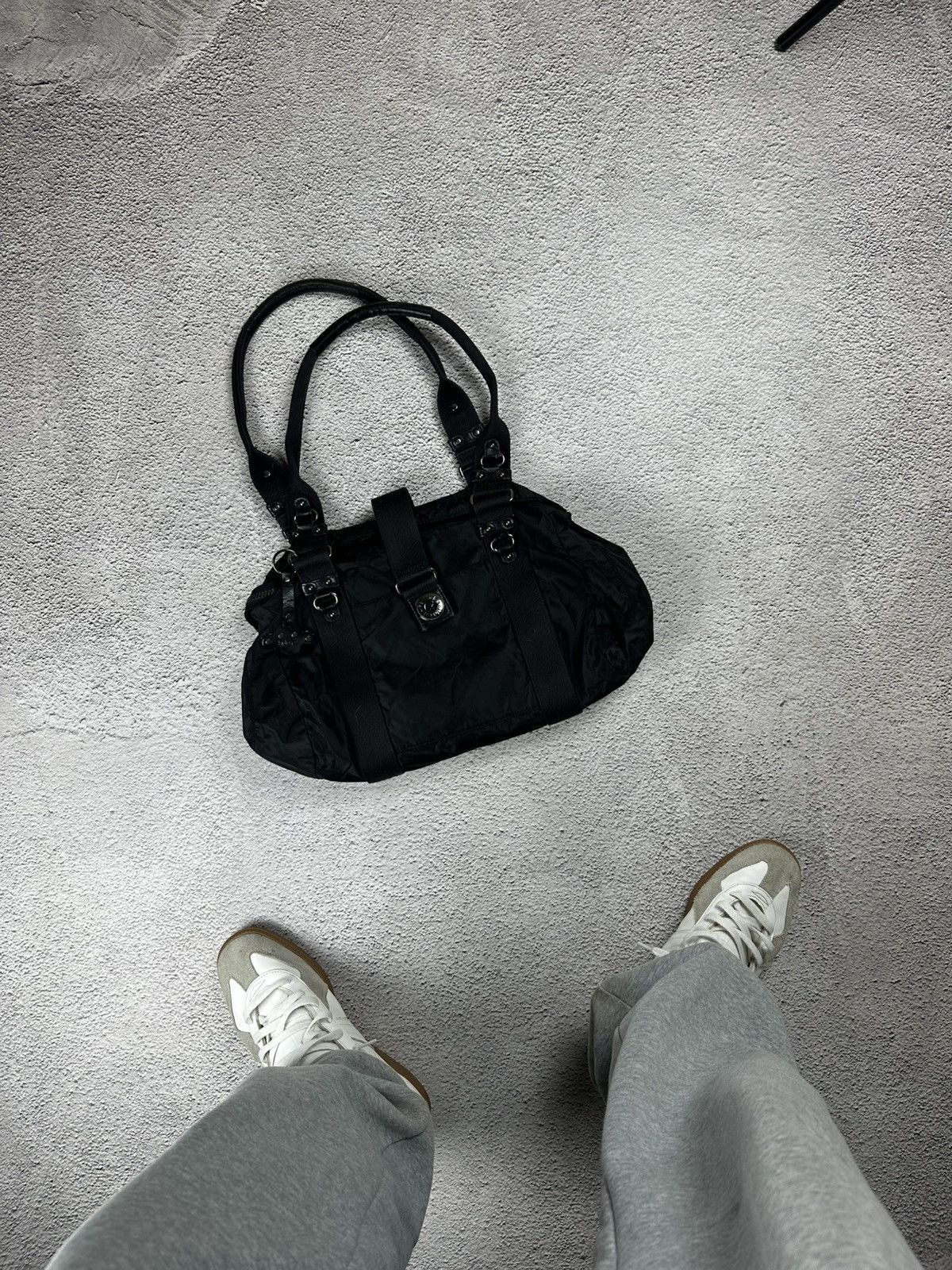 Japanese Brand Kipling Shoulder Bag Japan Y2K Avant Garde SK8 GGL Bag Style Size ONE SIZE - 1 Thumbnail