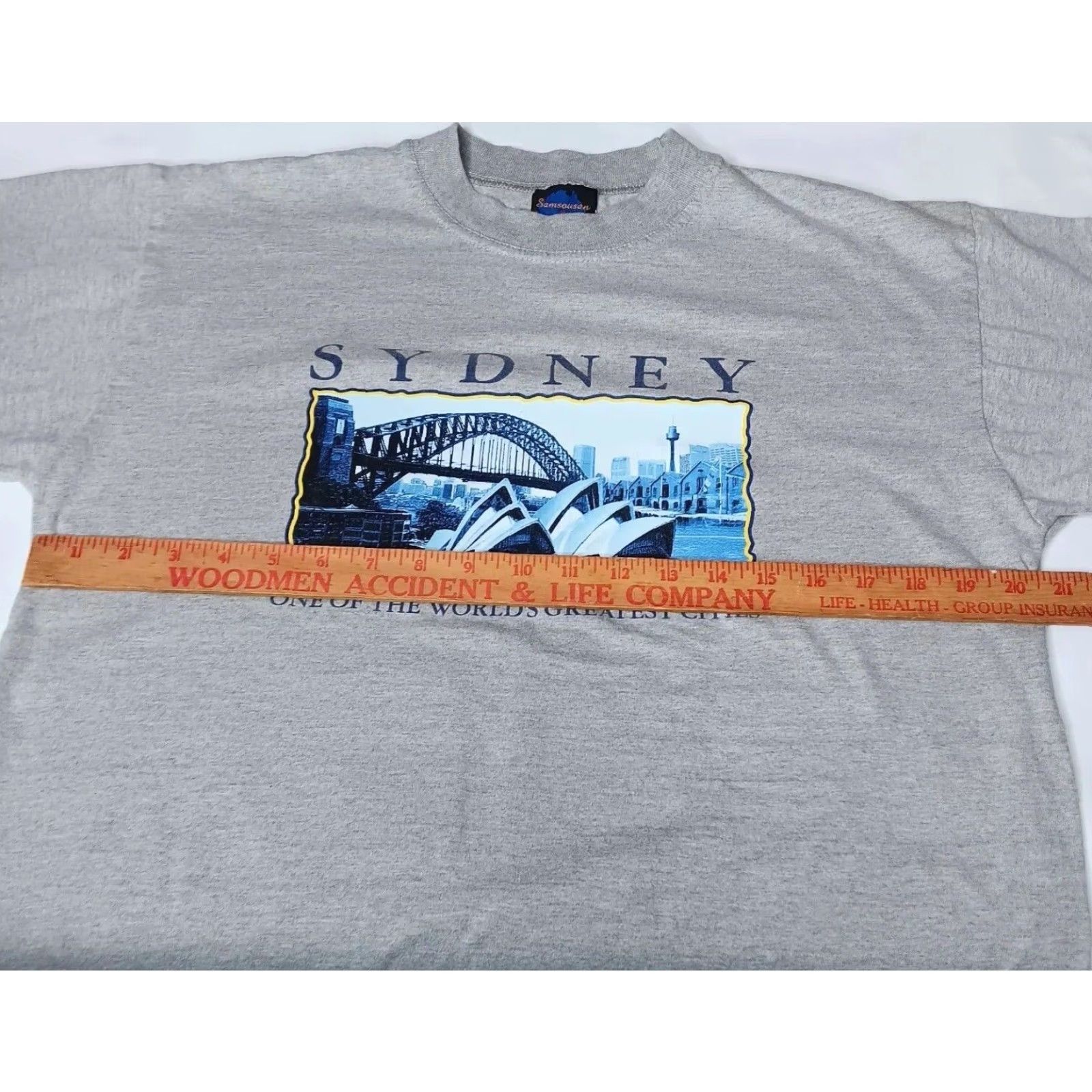 Vintage VINTAGE Samsousan Sydney Australia Skyline Travel Gray T Shirt Mens Large Short Sleeve Crew Neck Graphic Print Regular Cotton Knit Pattern Solid 1990s Size US L / EU 52-54 / 3 - 7 Thumbnail