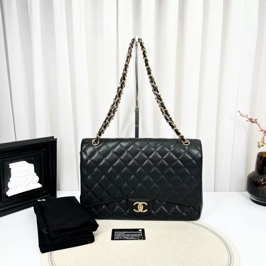 Chanel Pre-loved Bag Very good condition Size ONE SIZE - 1 Thumbnail