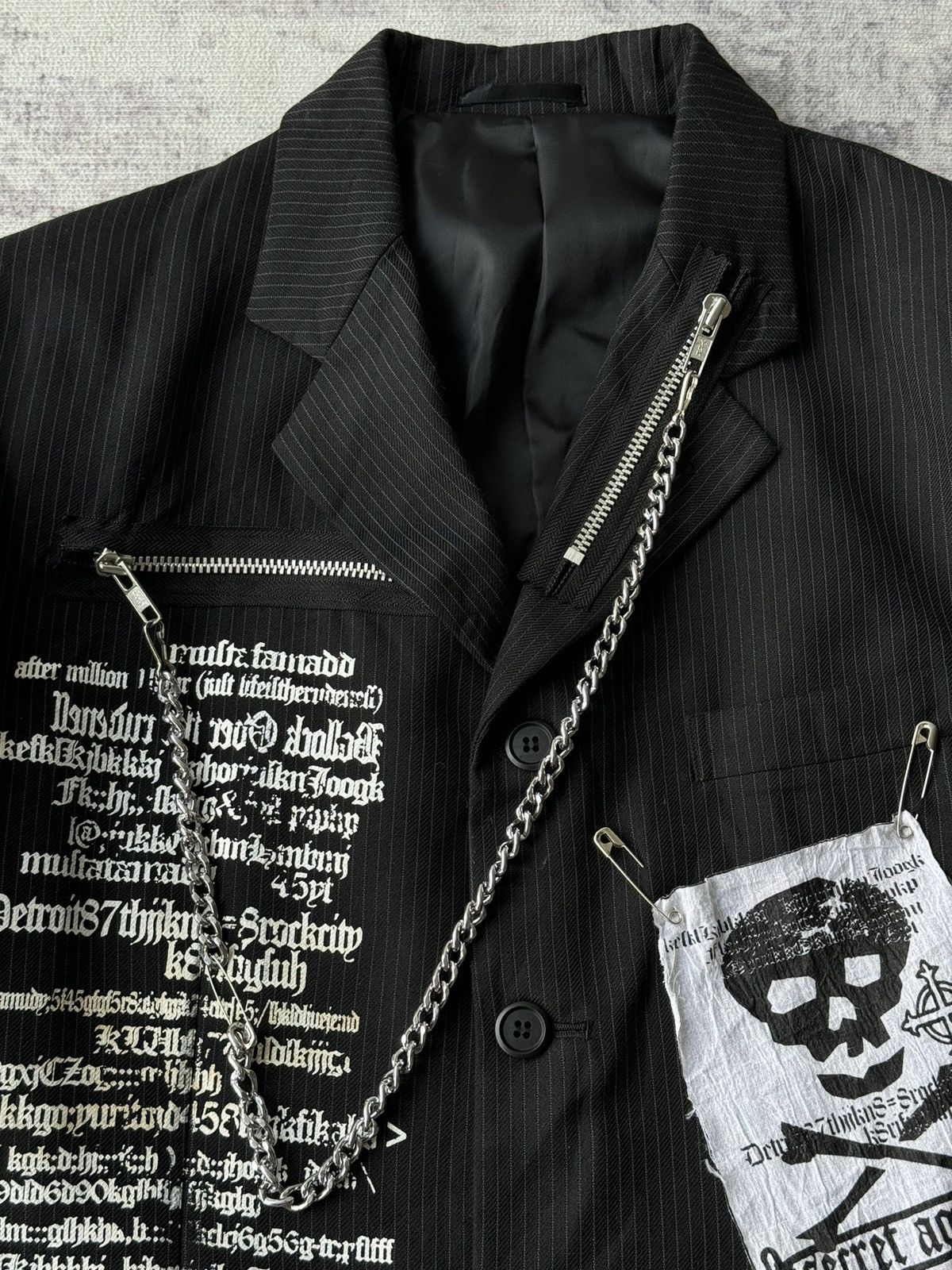 Japanese Brand Secret Agent Punk Chains Pins Riot Poem Blazer Jacket Size US M / EU 48-50 / 2 - 6 Thumbnail