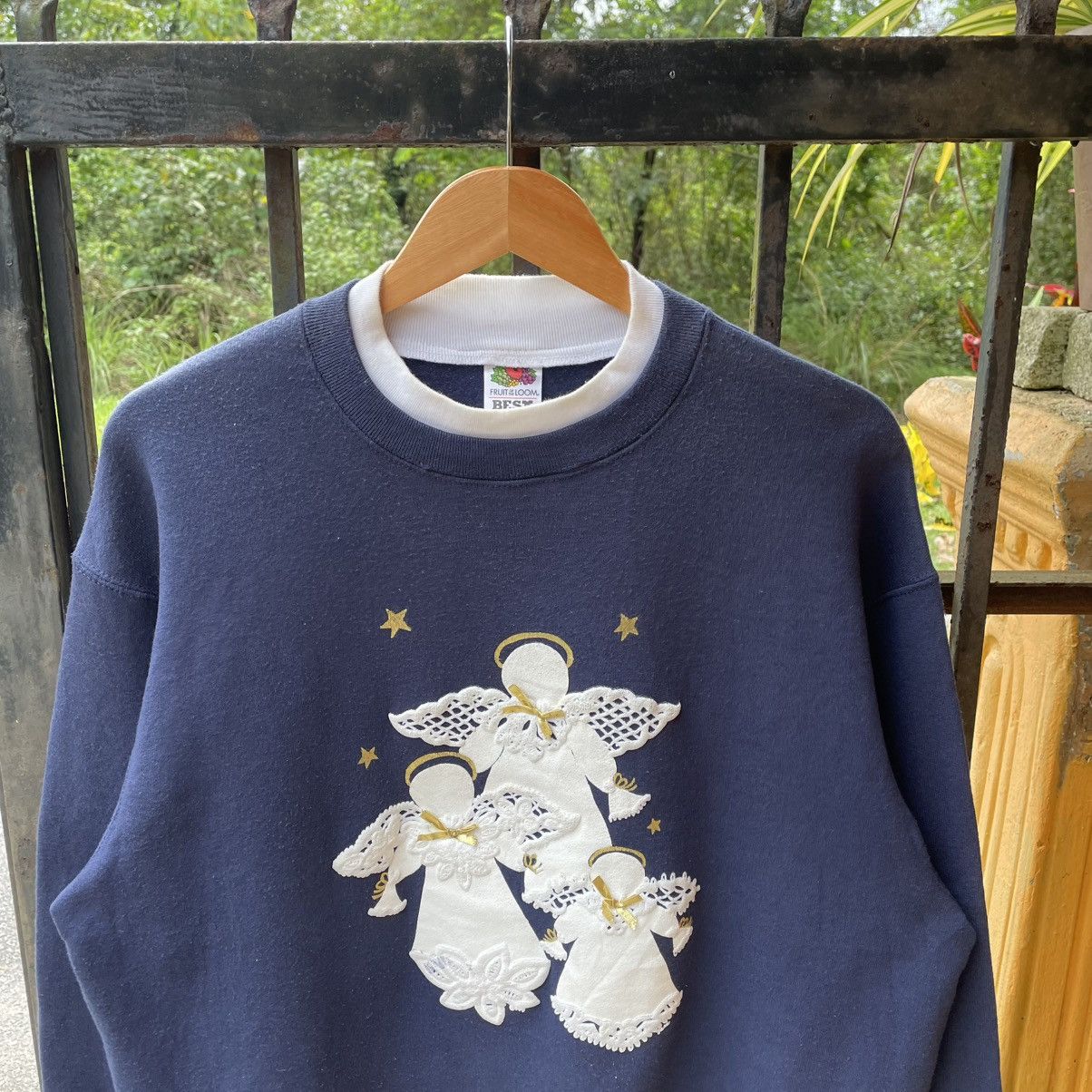 Fruit Of The Loom × Vintage 🔥Vintage Fruit Of The Loom Angel Sweatshirts Size US M / EU 48-50 / 2 - 4 Thumbnail
