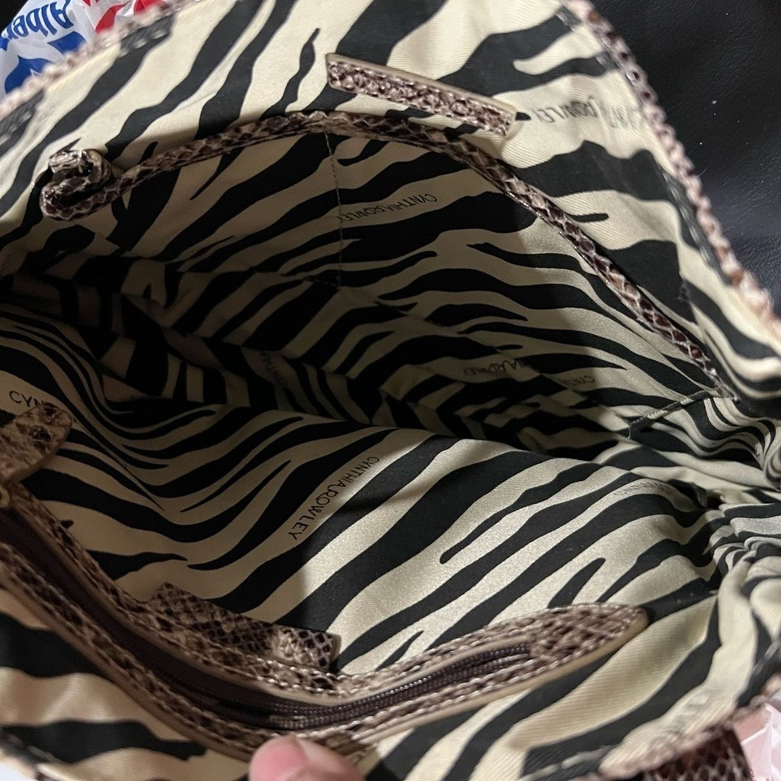 Cynthia Rowley Cynthia Rowley Faux Snakeskin Leather Hobo Bag Size ONE SIZE - 8 Thumbnail
