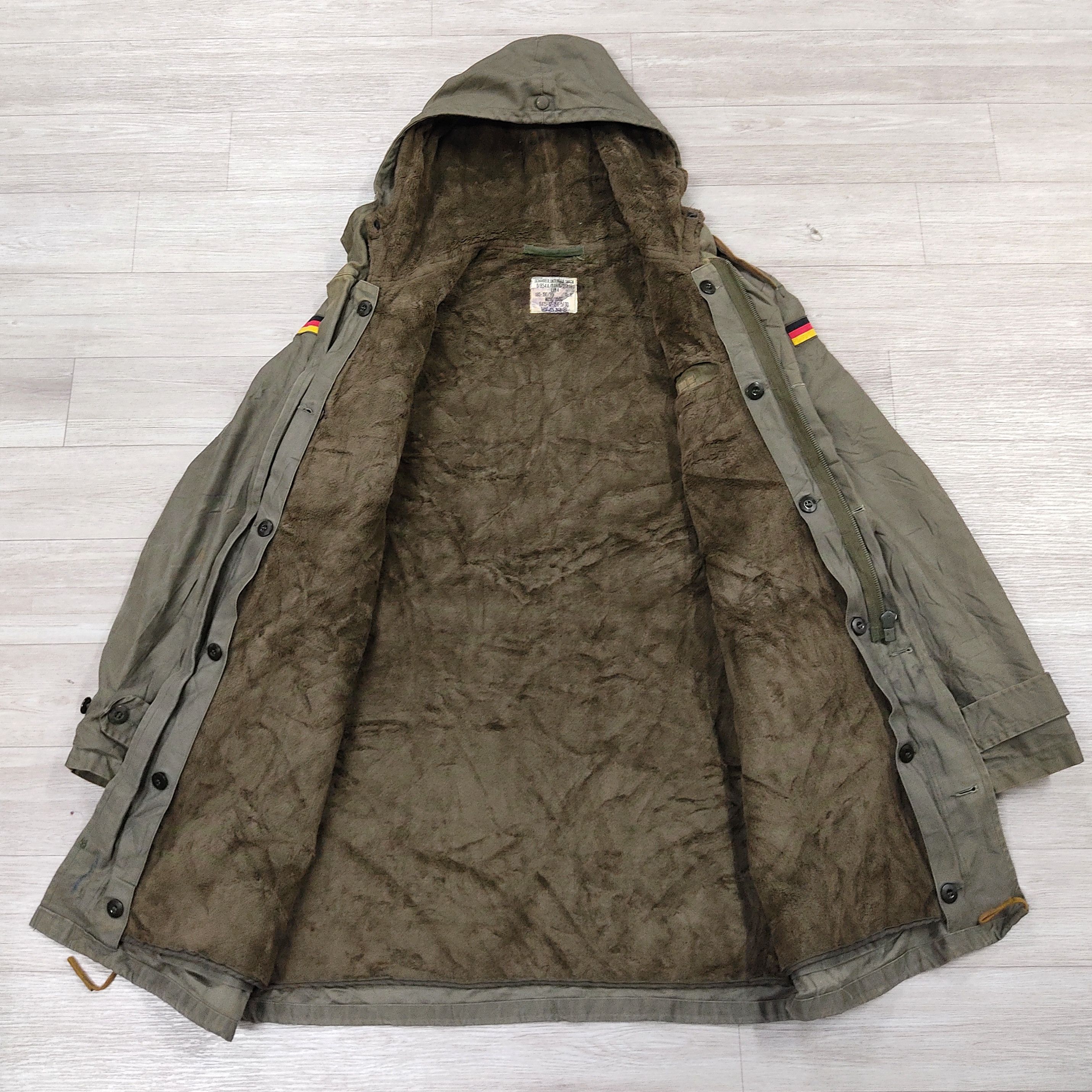 Vintage Vtg OG German Army Scharrer Untergriesnach Parka Size US L / EU 52-54 / 3 - 4 Thumbnail