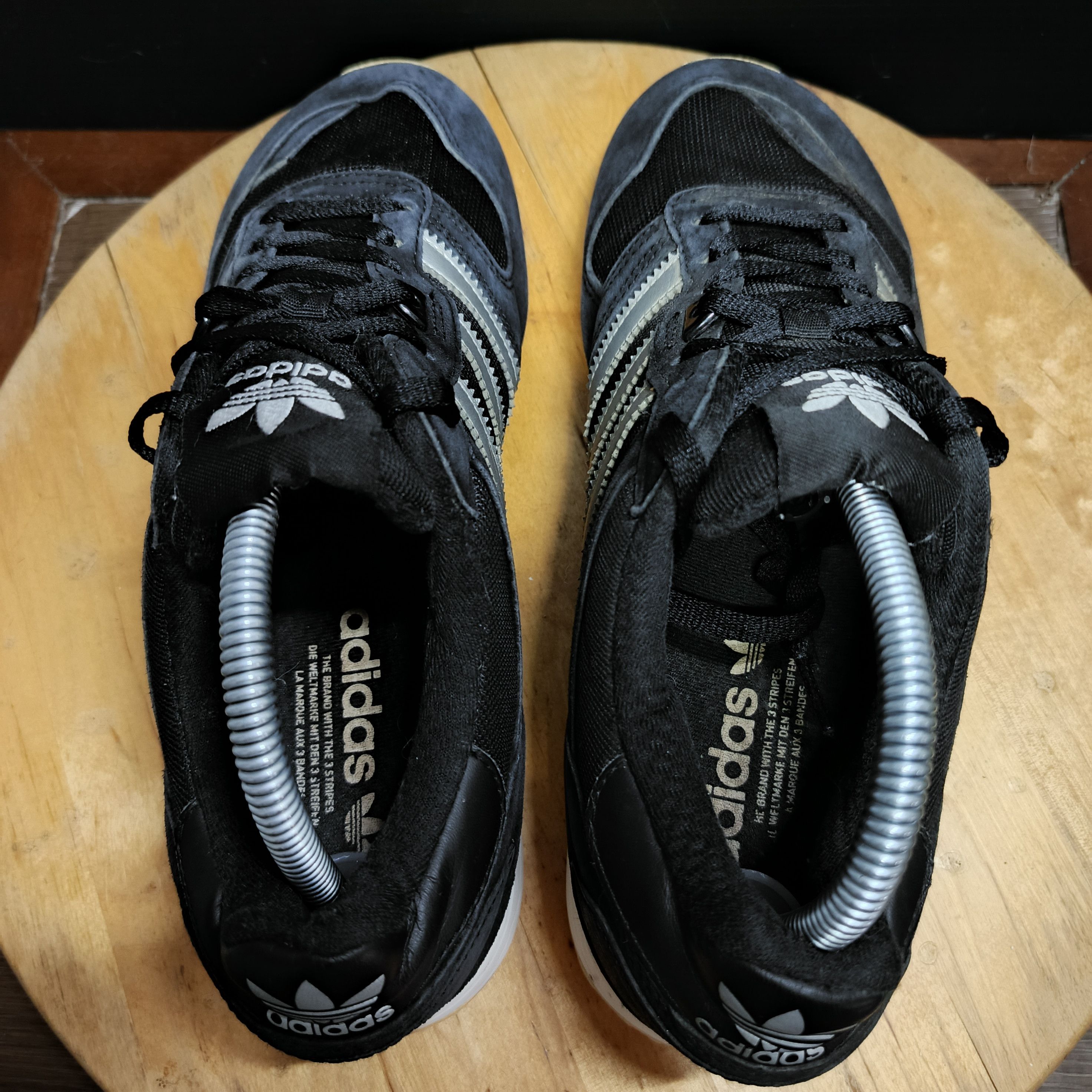 Adidas Adidas ZX 700 Size US 8 Black & Silver Pre-Owned Authentic Size US 8 / EU 41 - 5 Thumbnail