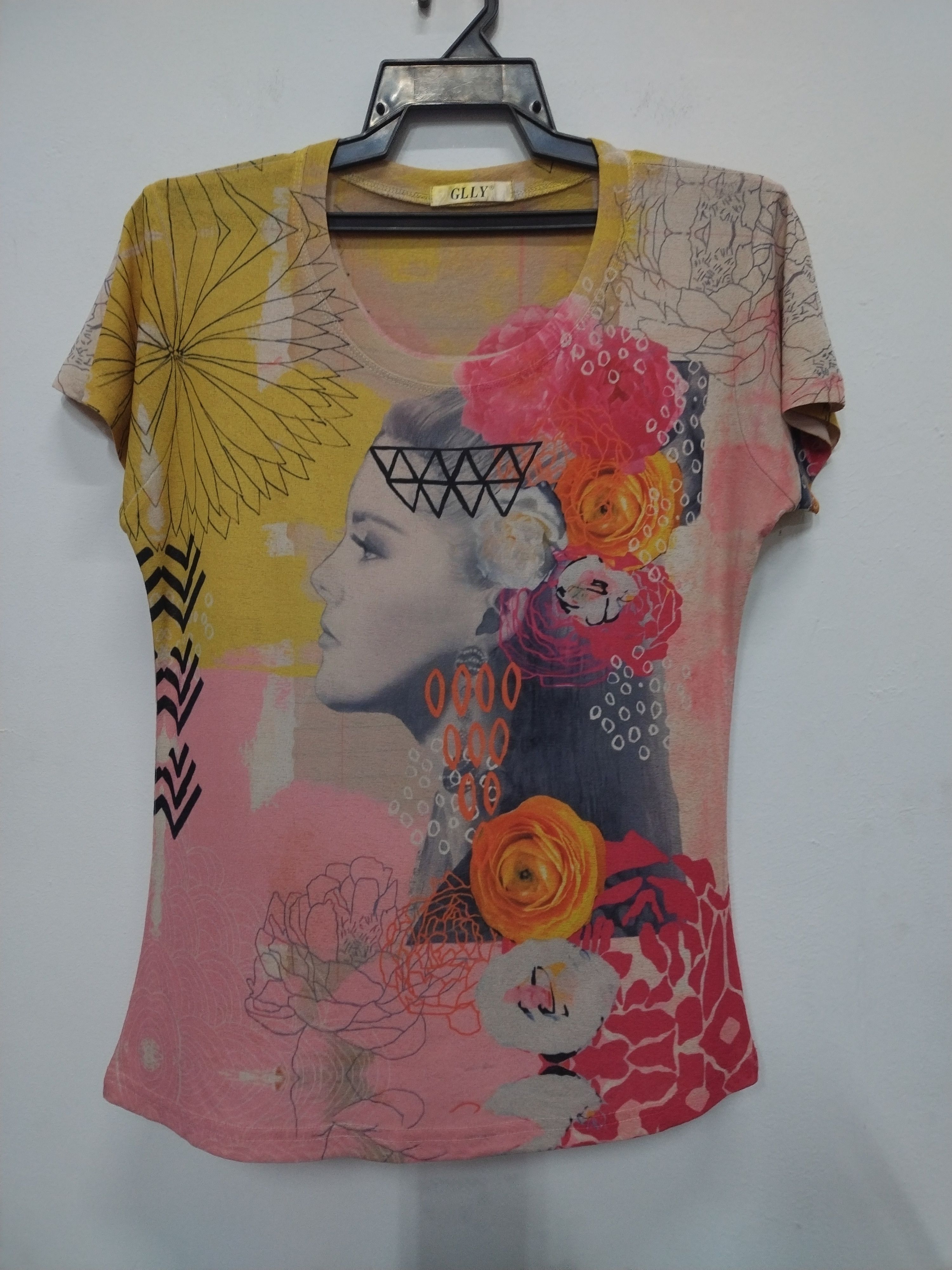 Seditionaries 💥 GLLY Short Sleeve Floral Portrait Full Print T-Shirt Size M / US 6-8 / IT 42-44 - 9 Thumbnail