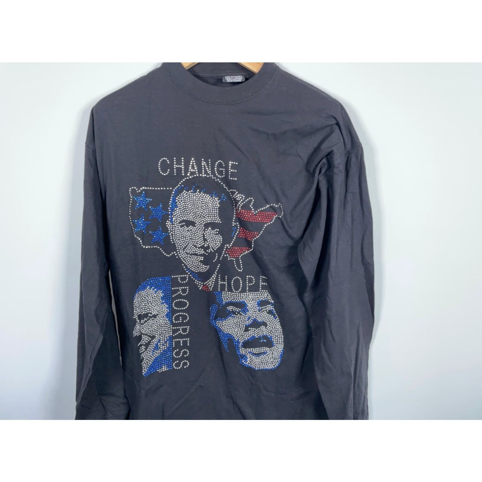 Vintage VINTAGE Barack Obama Rhinestone T-Shirt Long Sleeve Adult 2XL Black USA Made 2000s Hip Hop Retro Men Shirt Size US XXL / EU 58 / 5 - 4 Thumbnail