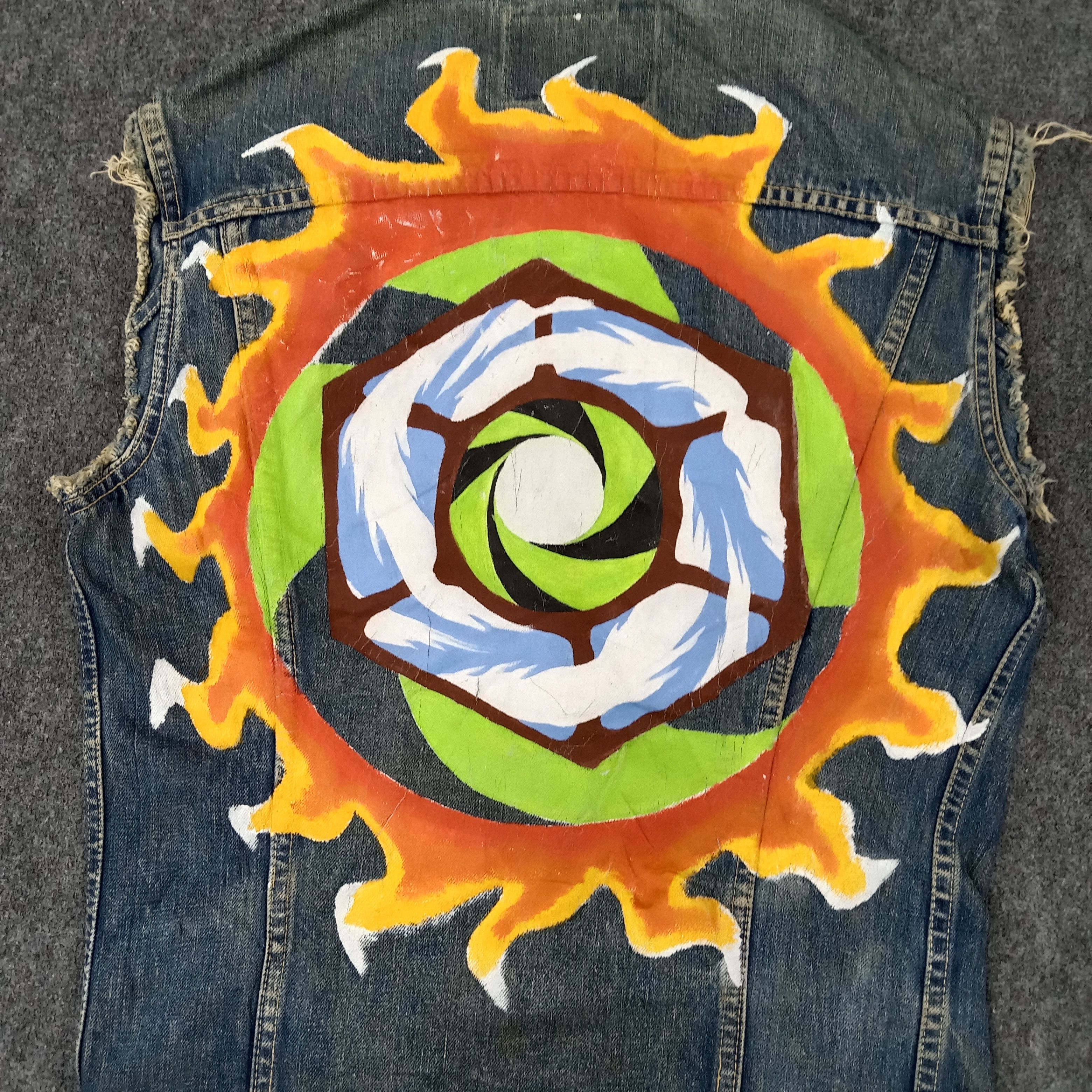 Levi's × Vintage Levi's 501 Big E Distressed Sleeveless Denim Jacket C214N12 Size US S / EU 44-46 / 1 - 2 Thumbnail