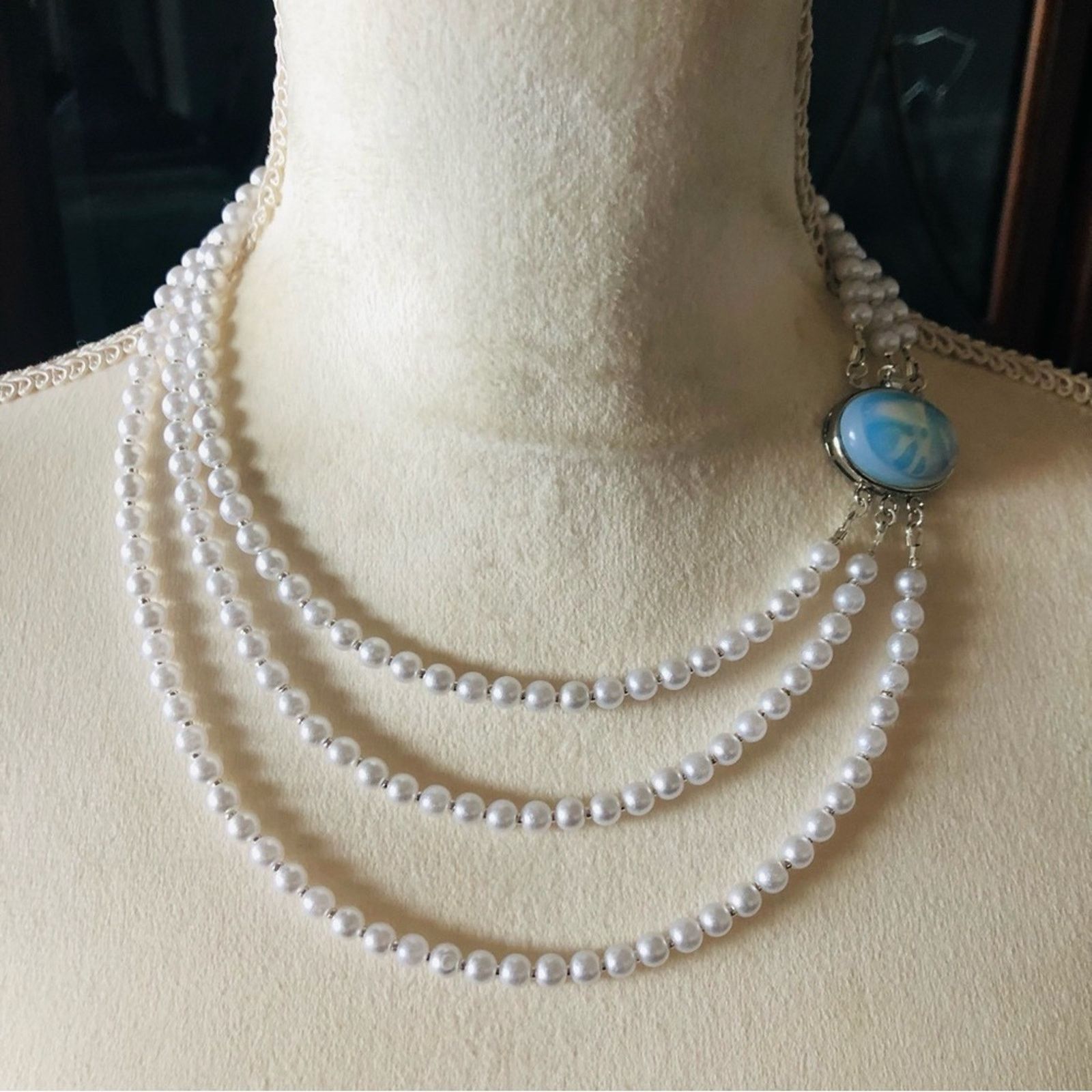Handmade Handcrafted triple strand white pearl opalite clasp necklace Size ONE SIZE - 2 Thumbnail