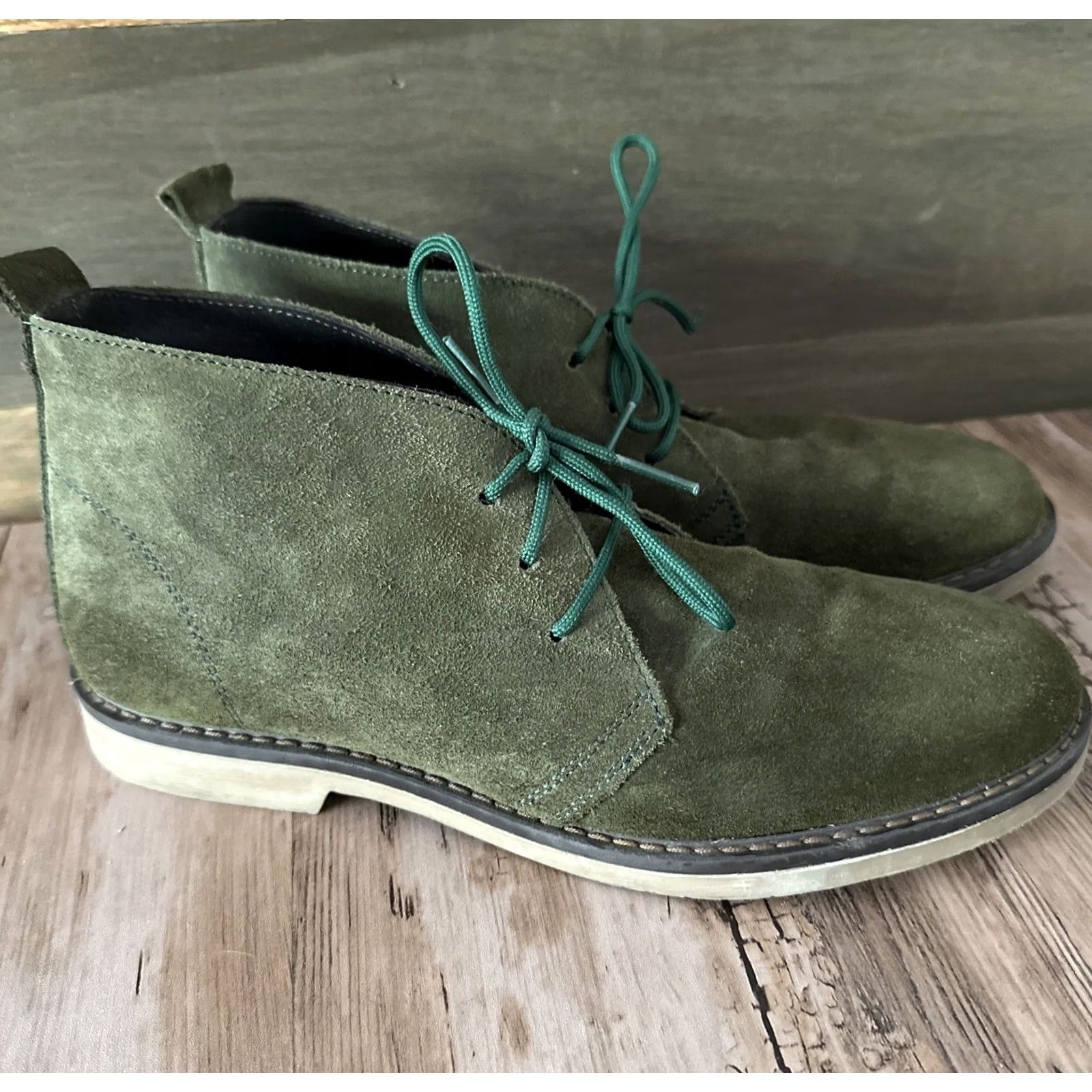 Sean John DAN JOHN Vera Pelle Italian Green Suede Chukka Style Boots Mens 40 Size Suede Upper Outsole Shoes Green Chukka Mens Size US 7 / EU 40 - 2 Thumbnail