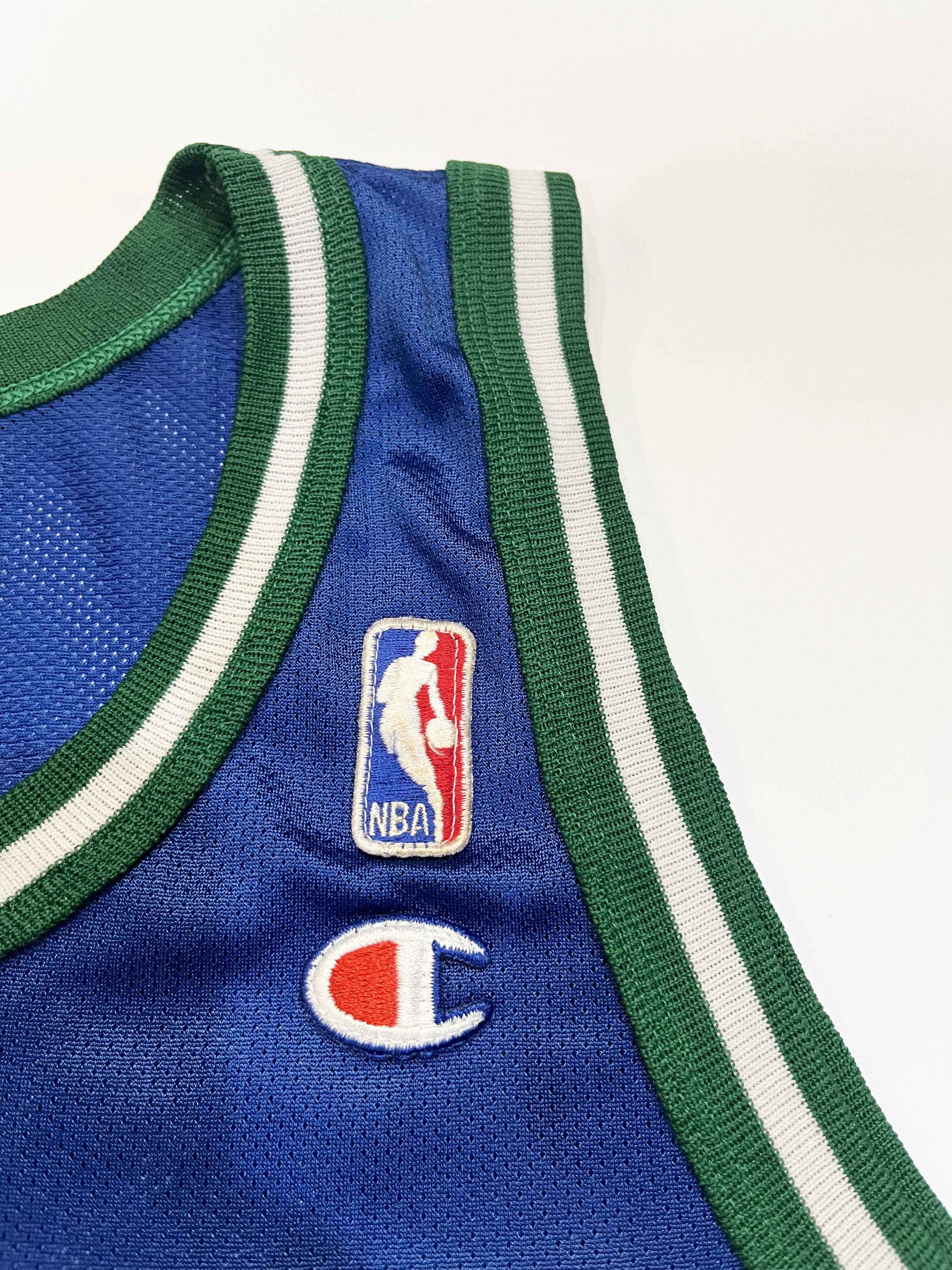 Champion × NBA × Vintage Vintage Champion Dallas Mavericks GREG BUCKNER #21 Jersey Size US M / EU 48-50 / 2 - 4 Thumbnail
