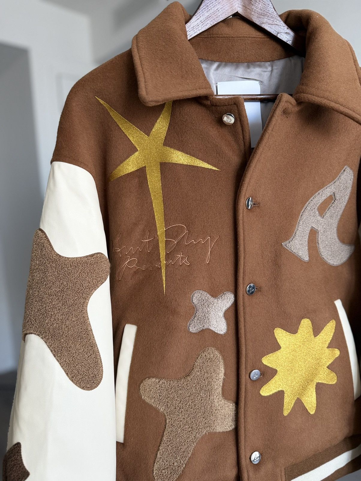 Other AIN’T SHY PE VS Jacket Off-White/Brown Wool Leather Varsity Size ONE SIZE - 6 Thumbnail
