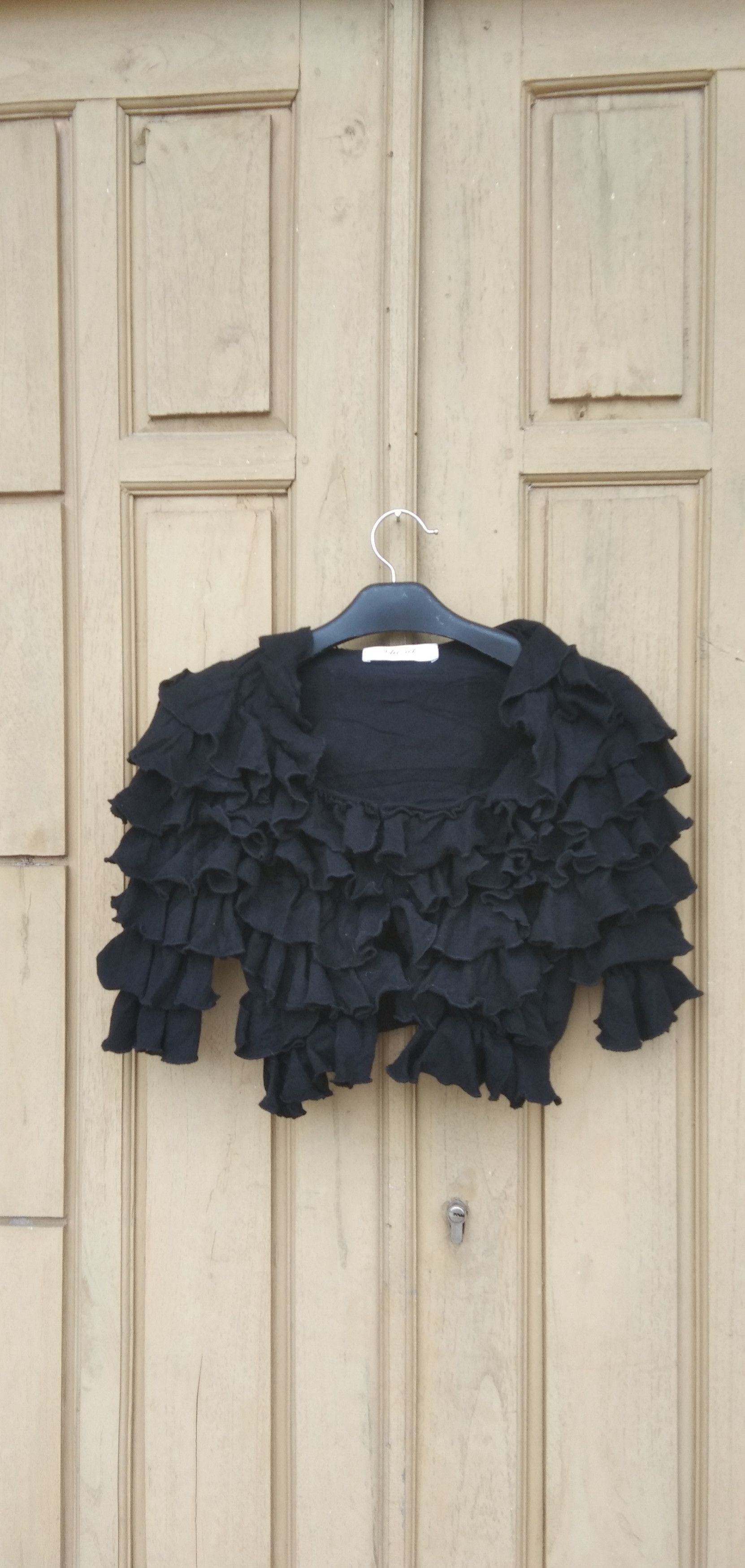 Blumarine Blumarine blugirl rufle croptop Size S / US 4 / IT 40 - 1 Thumbnail