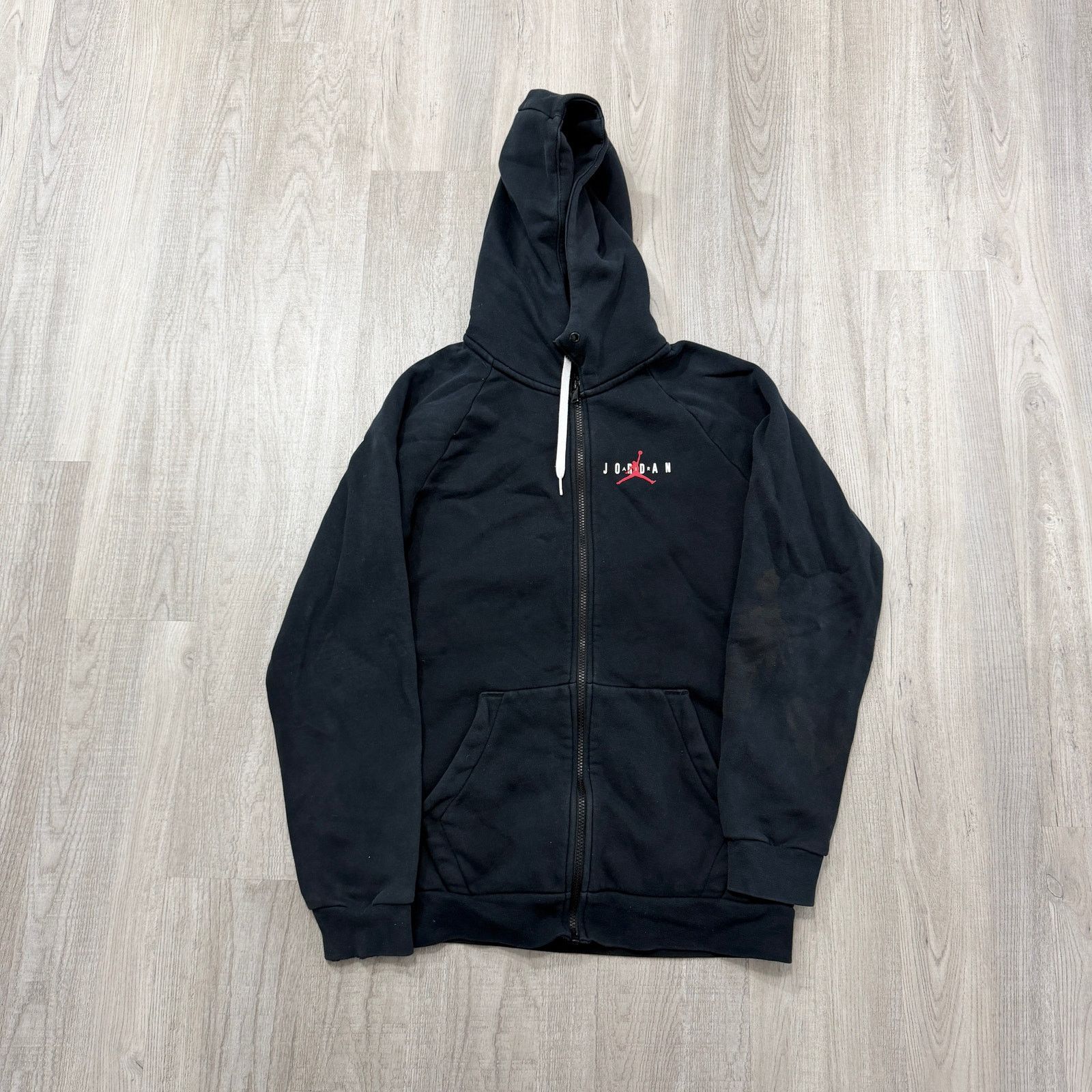 Jordan Brand Air Jordan Hoodie Men's Small Black Red Fill Zip Sweatshirt Size US S / EU 44-46 / 1 - 1 Thumbnail