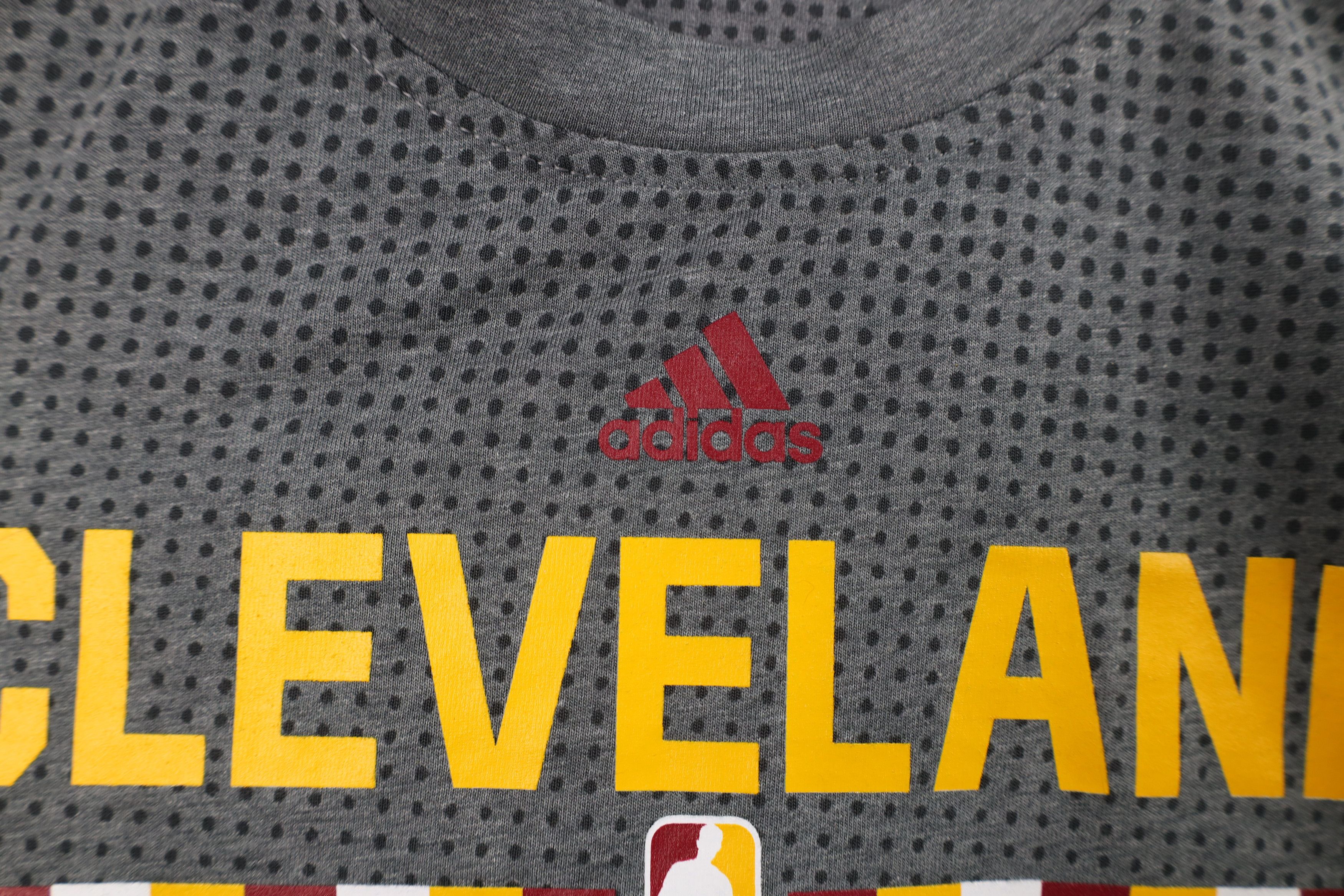 Adidas Adidas Aeroknit Cavaliers Basketball Short Sleeve T-Shirt Size US XXL / EU 58 / 5 - 5 Thumbnail
