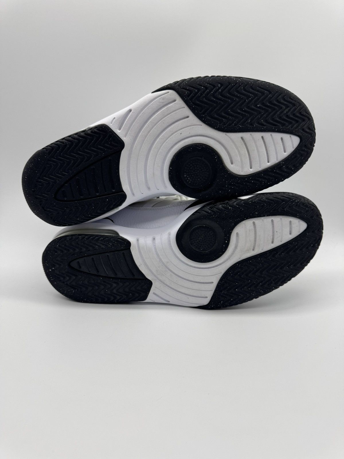 Jordan Brand × Nike Air Jordan Max Aura Concord 11 Oreo AQ9084 121 Men's Size 8 Size US 8 / EU 41 - 7 Thumbnail