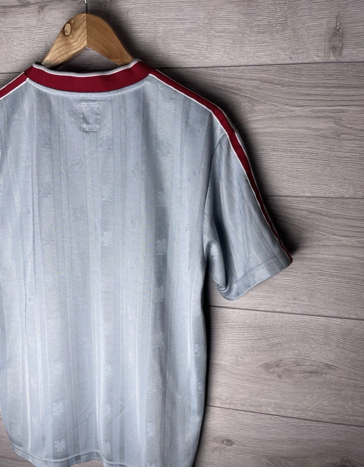 Other Mens Vintage Football Shirt Reissue FC Liverpool size L Size US L / EU 52-54 / 3 - 9 Thumbnail