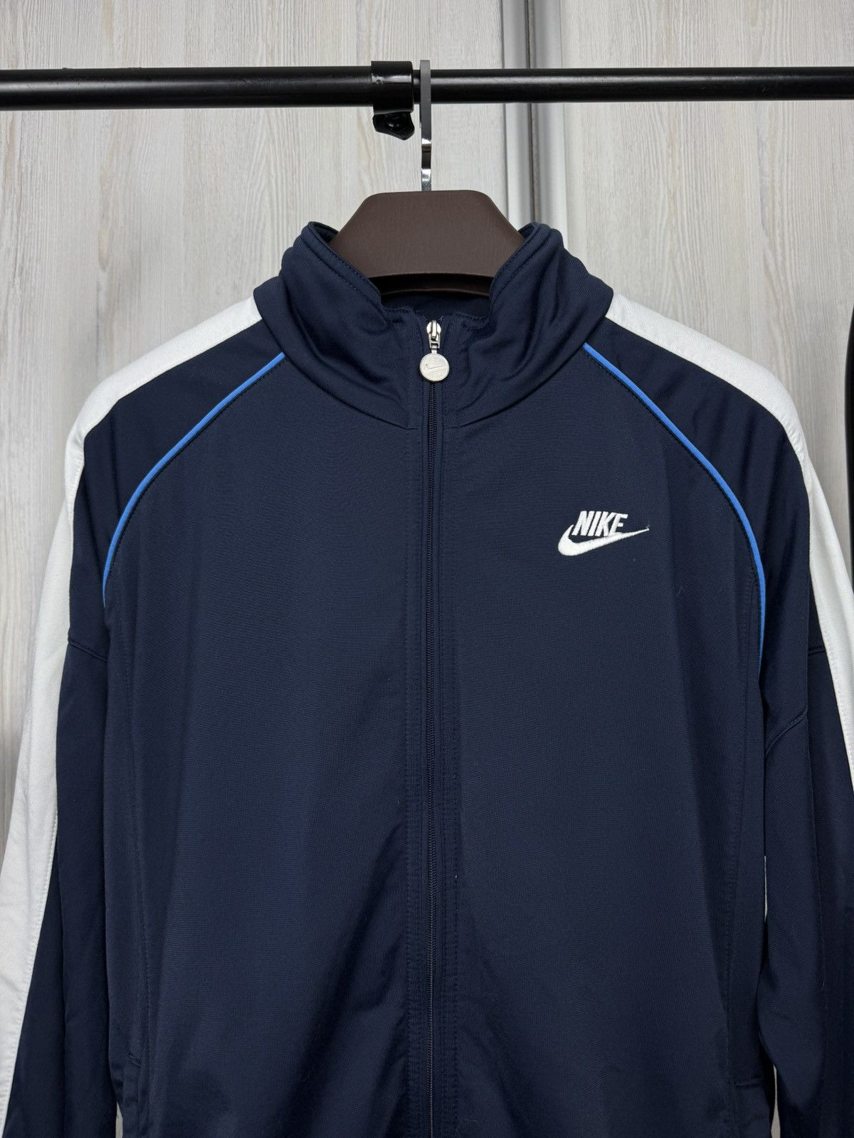 Nike Nike vintage y2k big logo navy blue track top jacket Size US L / EU 52-54 / 3 - 4 Thumbnail