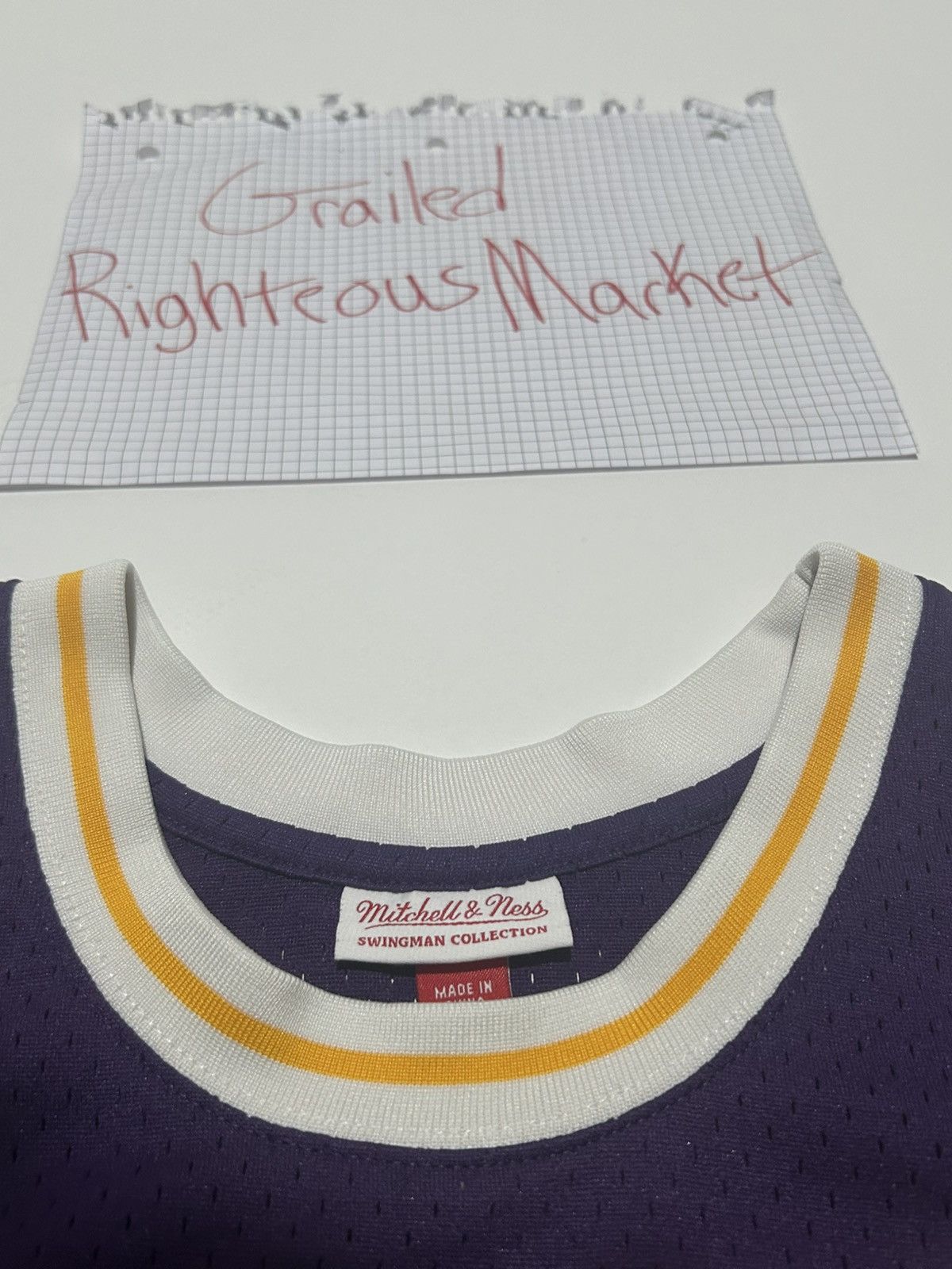 Mitchell & Ness 1984-85 Magic Johnson Jersey Size US M / EU 48-50 / 2 - 4 Thumbnail