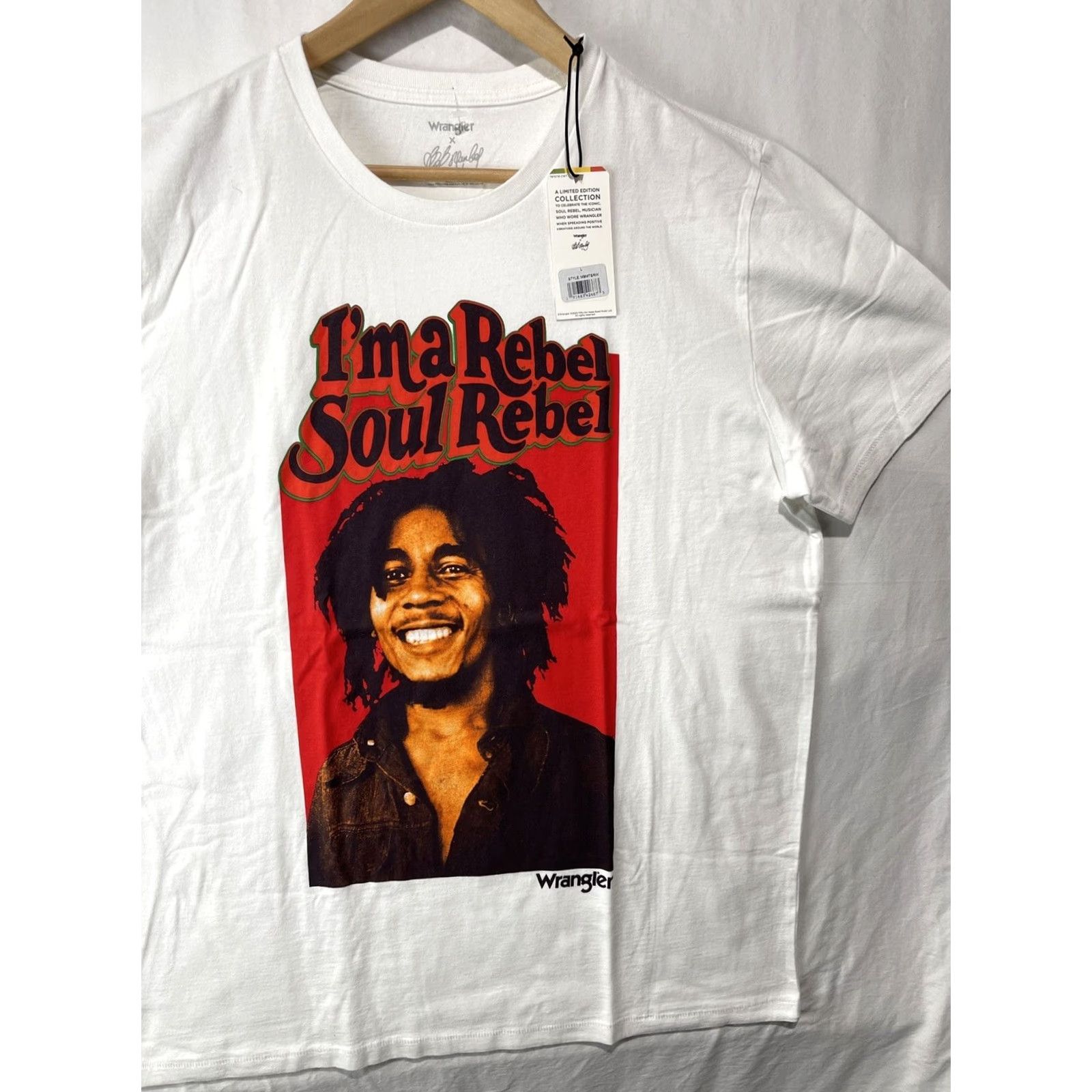 Wrangler Wrangler Shirt Mens Large White Bob Marley Im A Soul Rebel Short Sleeve Tee Size US L / EU 52-54 / 3 - 3 Thumbnail