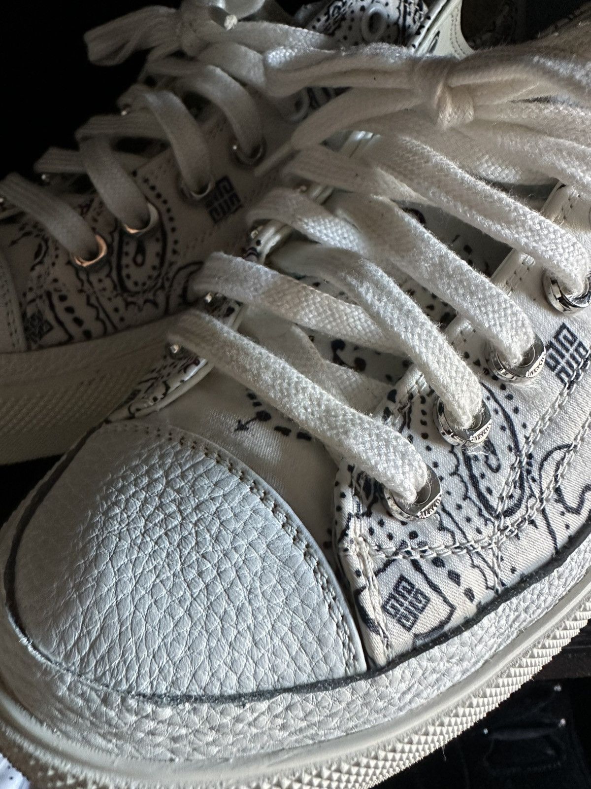 Givenchy Givenchy Bandana City Low Top Sneakers Size US 11 / EU 44 - 4 Thumbnail