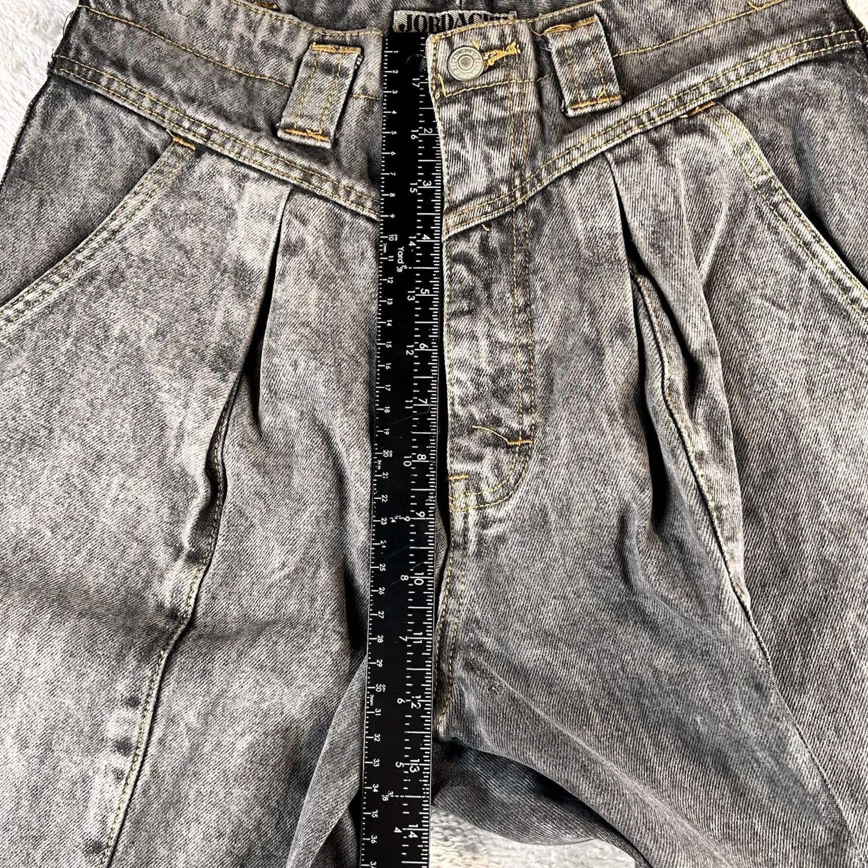 Jordache VINTAGE Jordache Jeans Womens 12 Black Acid Wash High Waisted Paneled City Jeans Womens Size 12 Regular Black Acid Wash 80s Tapered City Mens/Womens Size 34" / US 12 / IT 48 - 6 Thumbnail