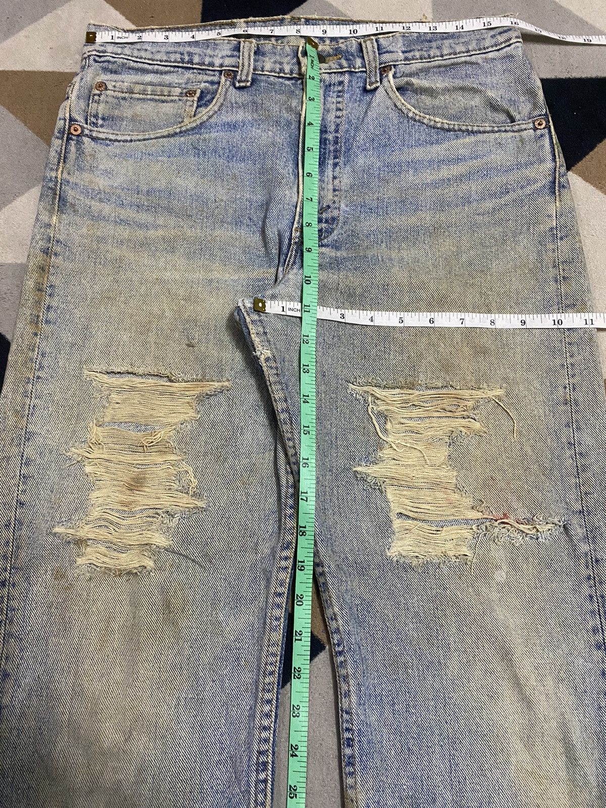 Levi's Vintage Clothing Vintage Levis505 90’s Mud Wash Grunge Distressed Loose Jeans Size US 32 / EU 48 - 14 Thumbnail
