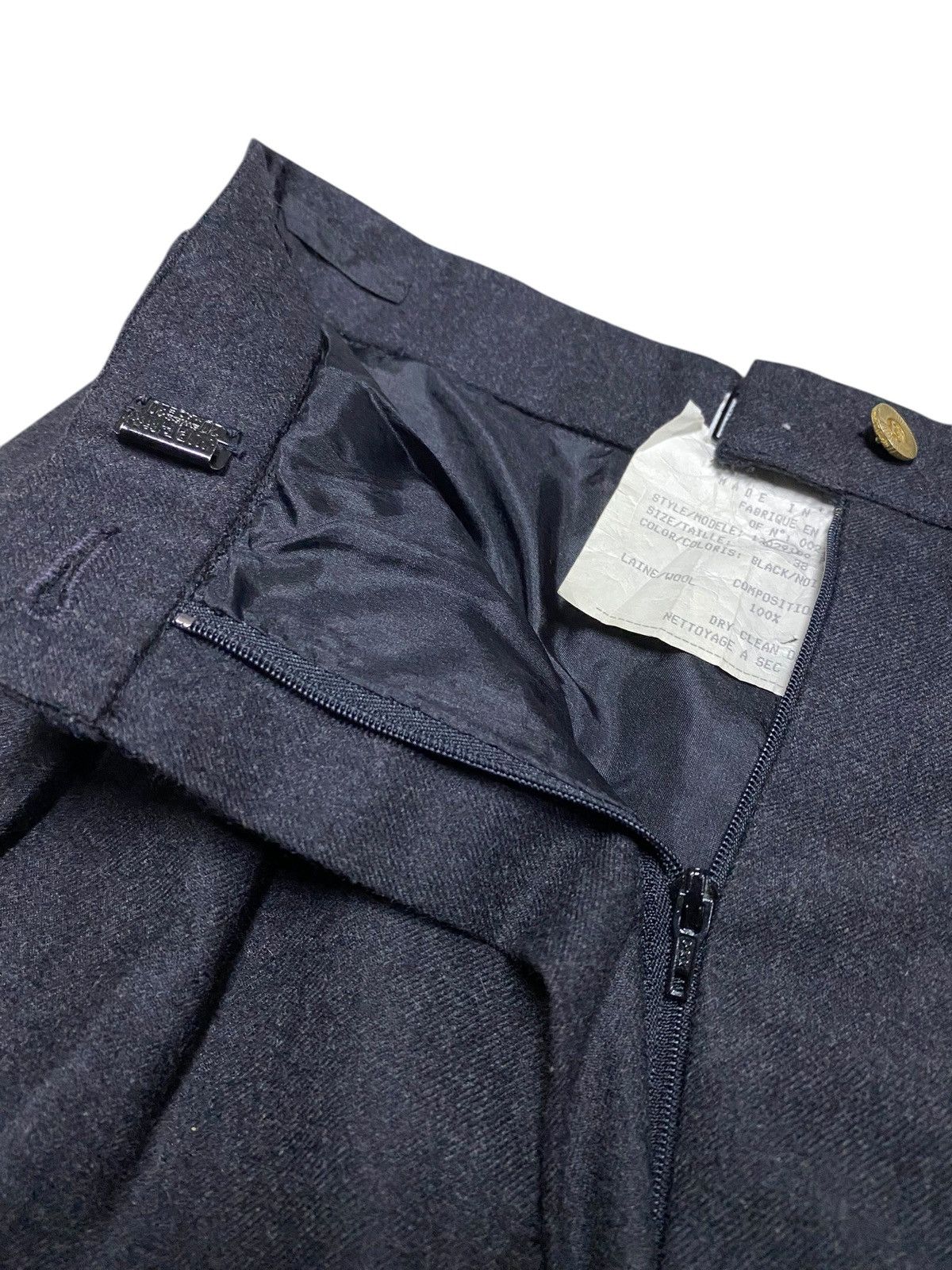 Chanel Vintage Chanel 17029160 Pantalon Laine Pant Size 27" / US 4 / IT 40 - 19 Thumbnail