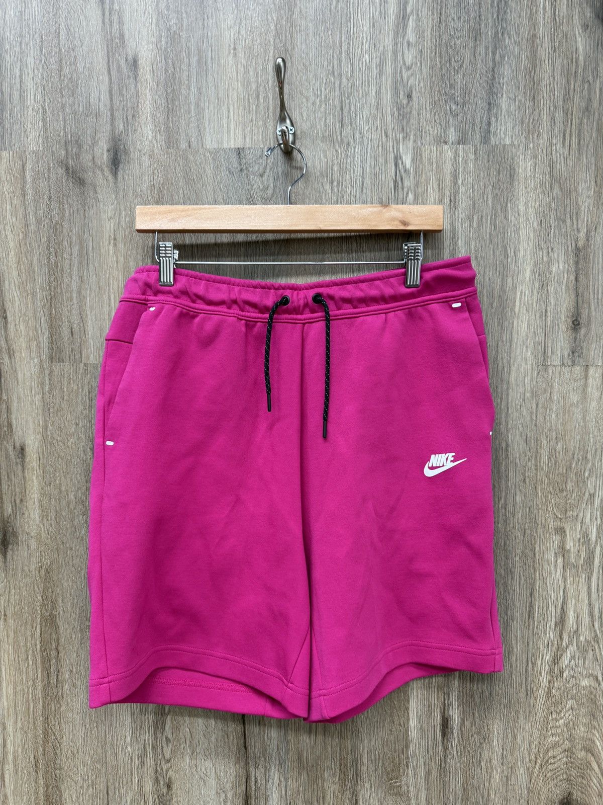 Nike Nike Tech Pink Shorts Size US 34 / EU 50 - 1 Thumbnail