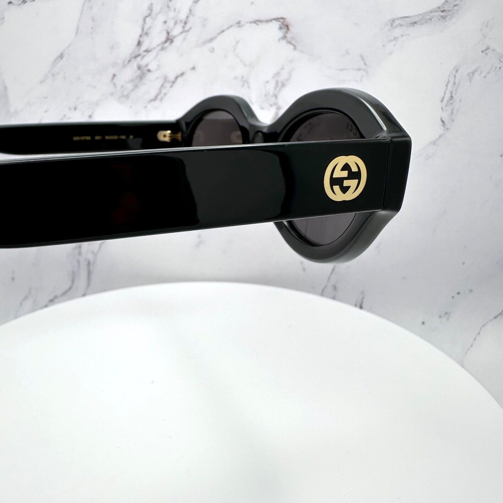 Gucci New GUCCI Sunglasses Black Oval Gold Interlocking GG Size ONE SIZE - 15 Thumbnail