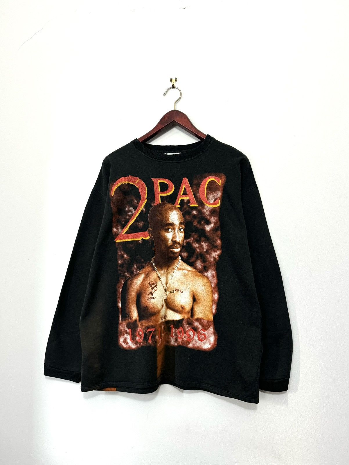 Band Tees × Rap Tees × Vintage Vintage 2Pac Tupac Shakur 90's Sweatshirt Size US XL / EU 56 / 4 - 1 Thumbnail