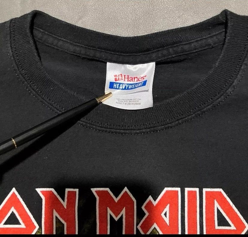 Iron Maiden Iron Maiden Piece of Mind - Eddie In Chains T-Shirt 2009 Size US M / EU 48-50 / 2 - 3 Thumbnail