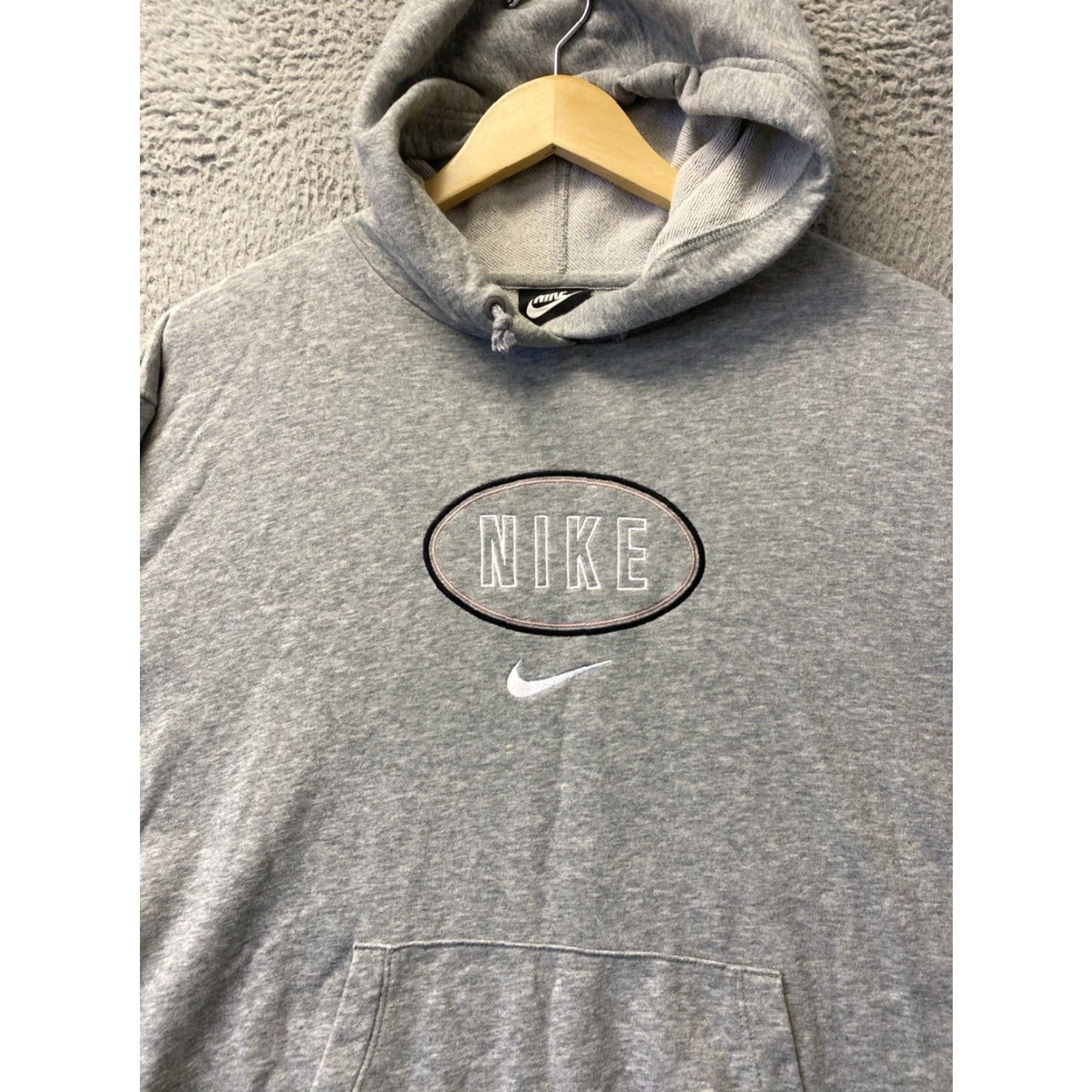 Nike Nike Hoodie Women's L Gray Embroidered Pullover Activewear Regular Size - Nike Brand Ready-to-Wear Women’s Hoodie Size L / US 10 / IT 46 - 2 Thumbnail