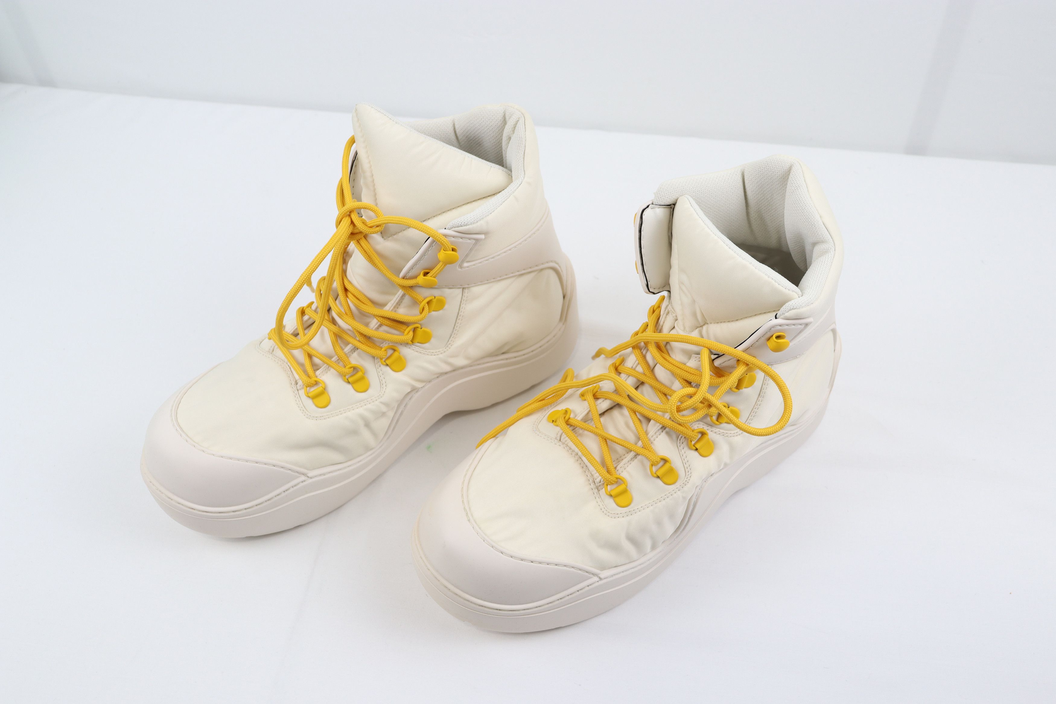 Bottega Veneta o1rshd10124 Q.2 / Bomber String Puddle Ankle Boots in White Size US 9 / EU 42 - 7 Thumbnail