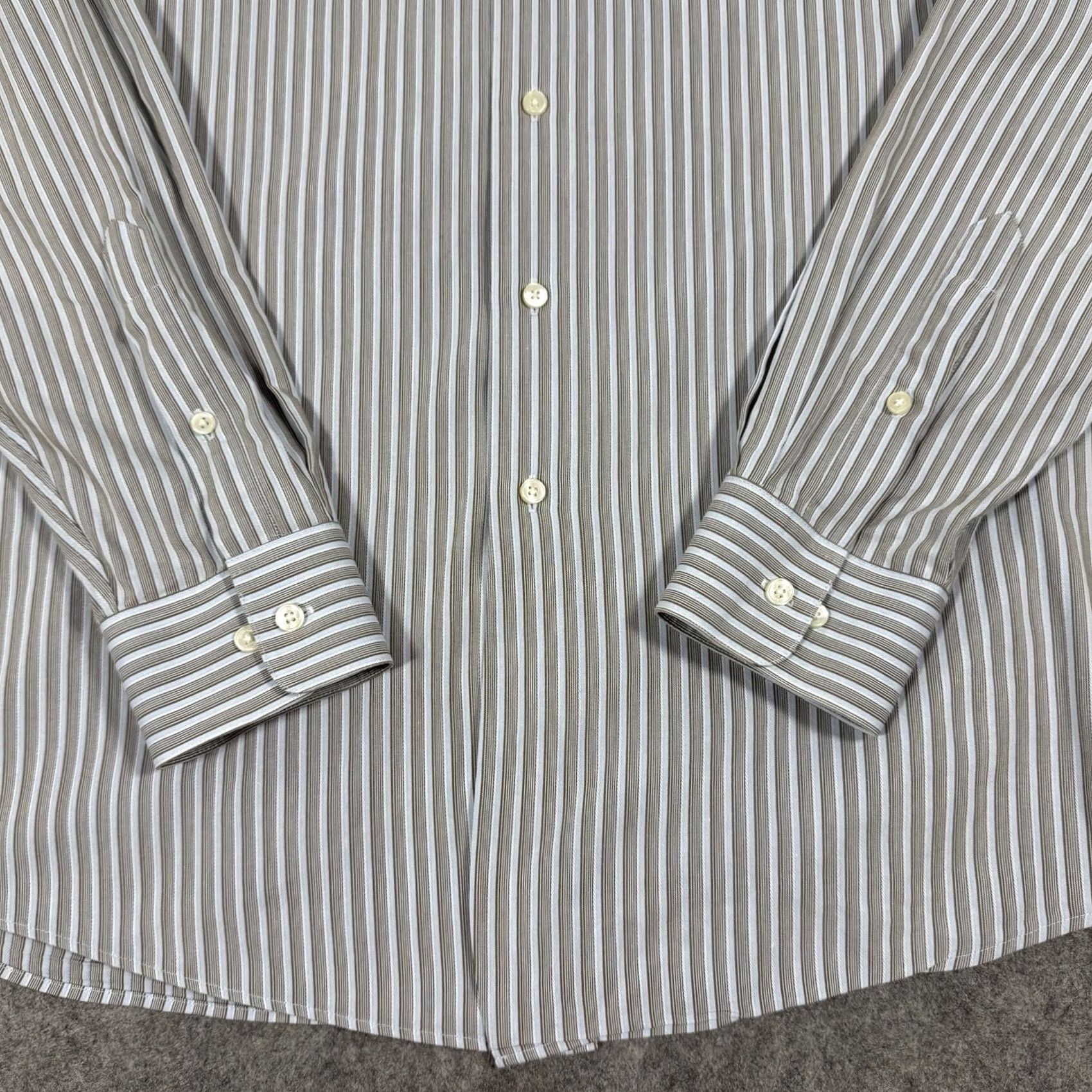 Calvin Klein Calvin Klein Slim Fit Button-Down Shirt Men’s Size 16 34/35 Gray White Stripes Shirt Mens Slim Stripe Calv in Klein Button-Down Shirt Size US L / EU 52-54 / 3 - 2 Thumbnail