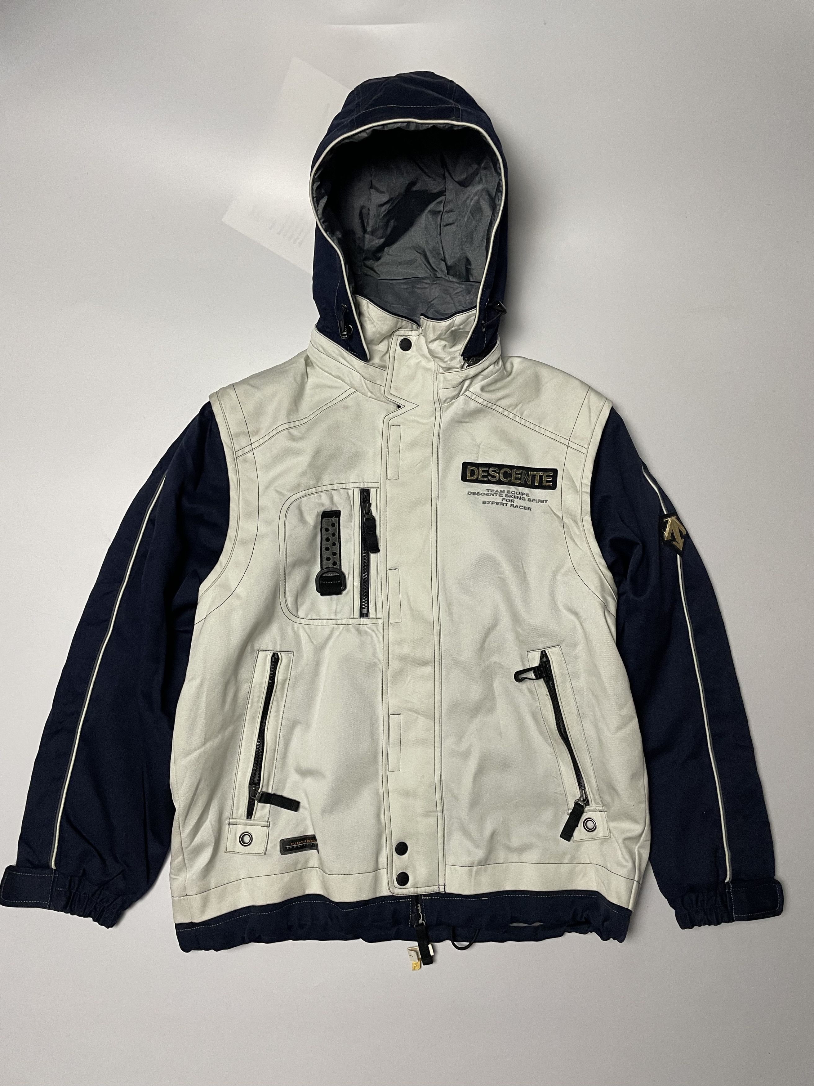 Descente Descente Skii Jacket Medium size Size US M / EU 48-50 / 2 - 1 Thumbnail
