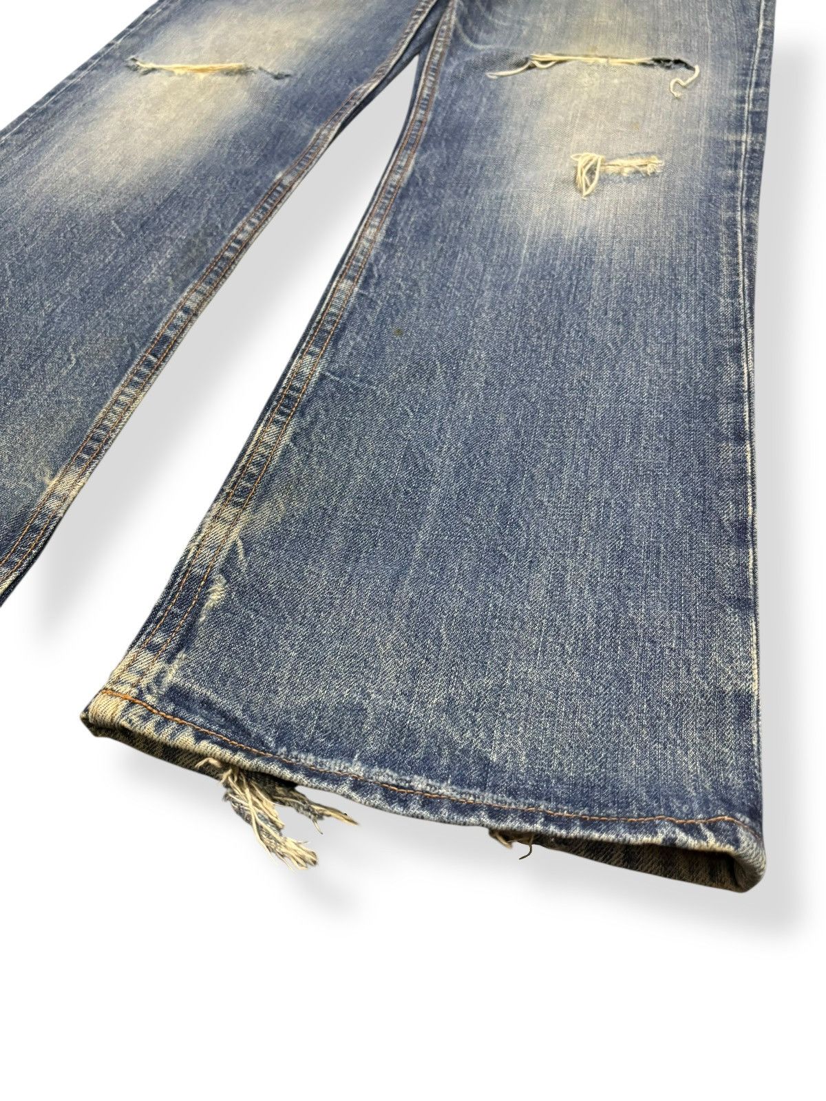 Gap Vintage Gap Blue Wash Loose Fit Distressed Grunge Jeans Size US 35 - 8 Thumbnail