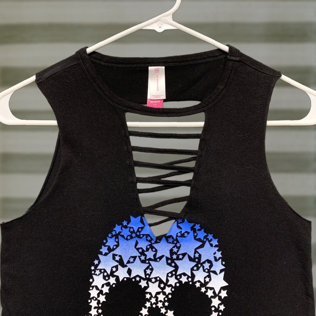 Vintage No Boundaries Skull Graphic Tank Top Sleeveless XS Black White Red Cotton Blend Knit Women's Regular Size XS / US 0-2 / IT 36-38 - 1 Thumbnail