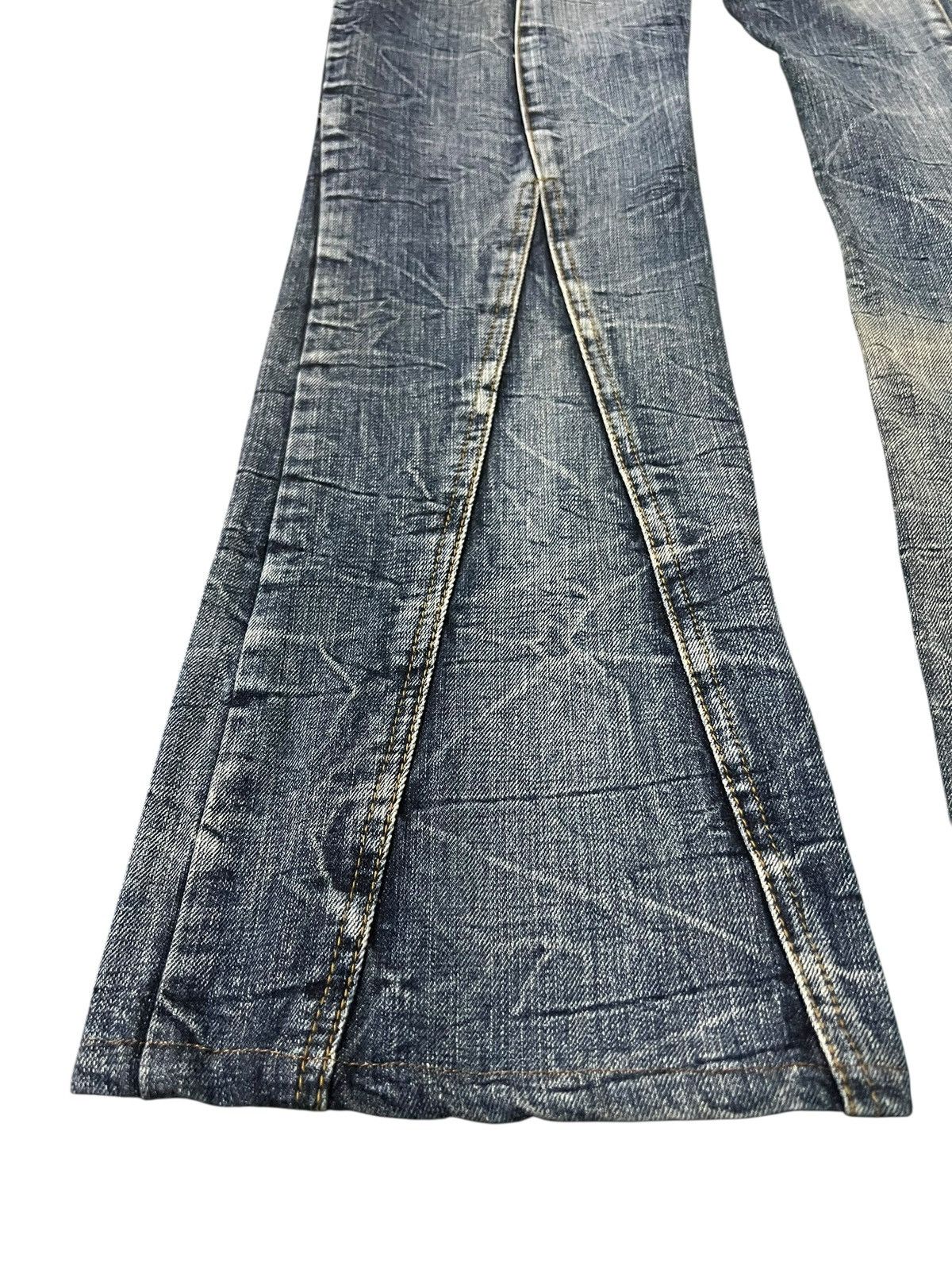 semanticdesign 💥Flare💥Semantic Design Flare Distress Claw Jean Size US 31 - 13 Thumbnail
