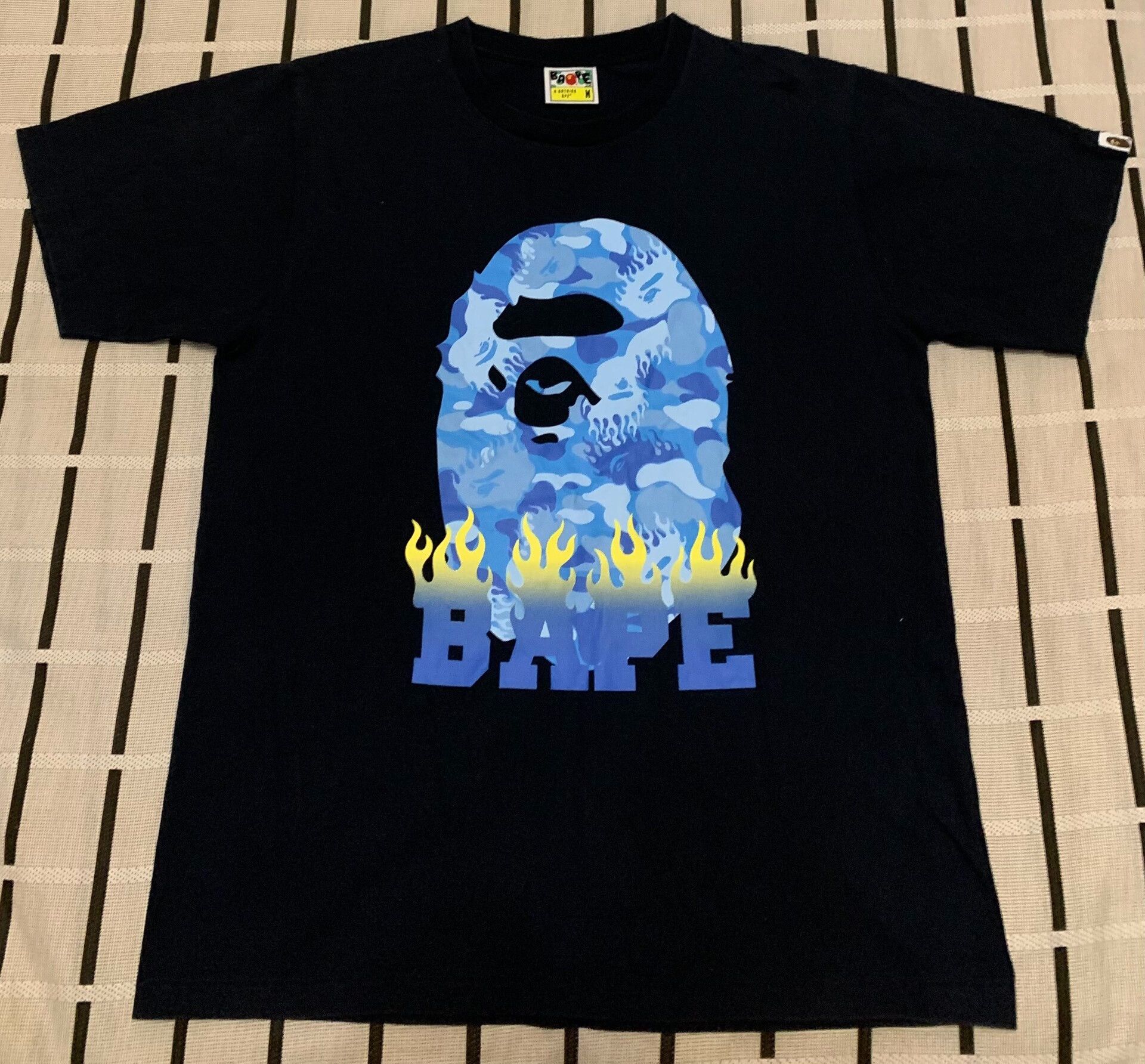 Bape Bape Camo Ape Head Orange T-Shirt M Men Size US M / EU 48-50 / 2 - 1 Thumbnail