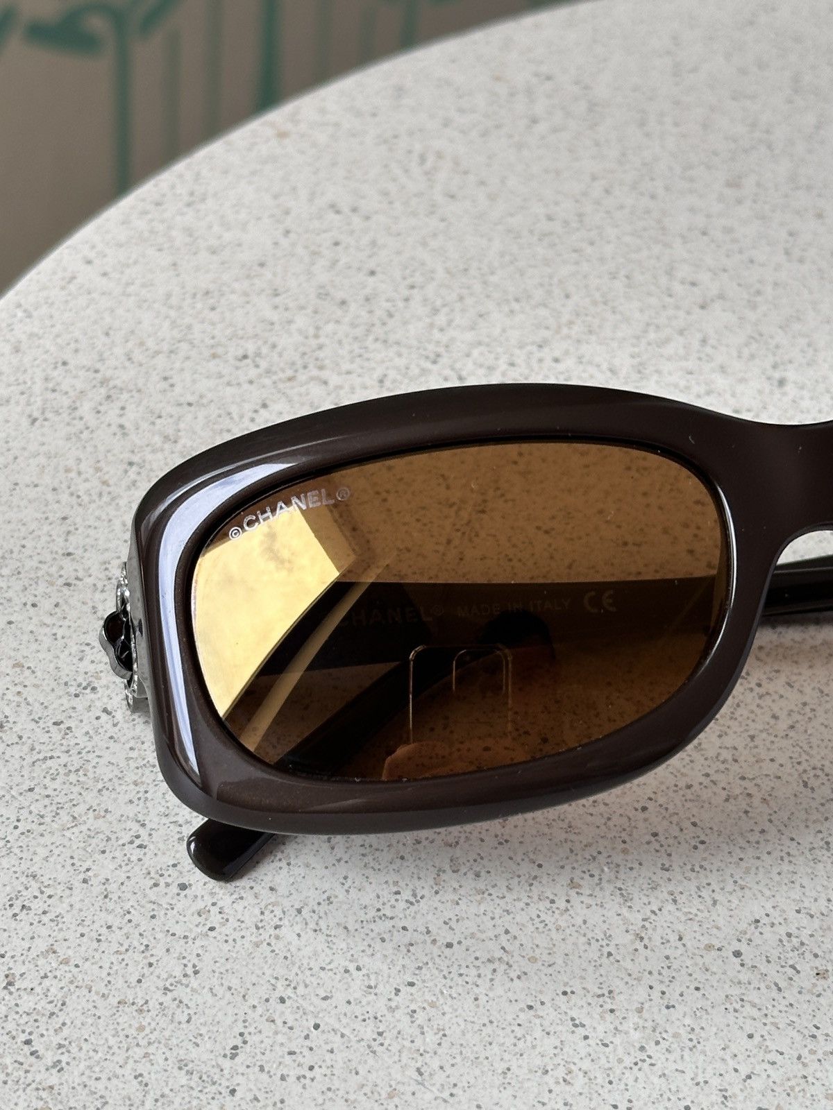 Chanel CHANEL CC Logo Camelia Brown Crystal Swarovski Sunglasses Size ONE SIZE - 8 Thumbnail